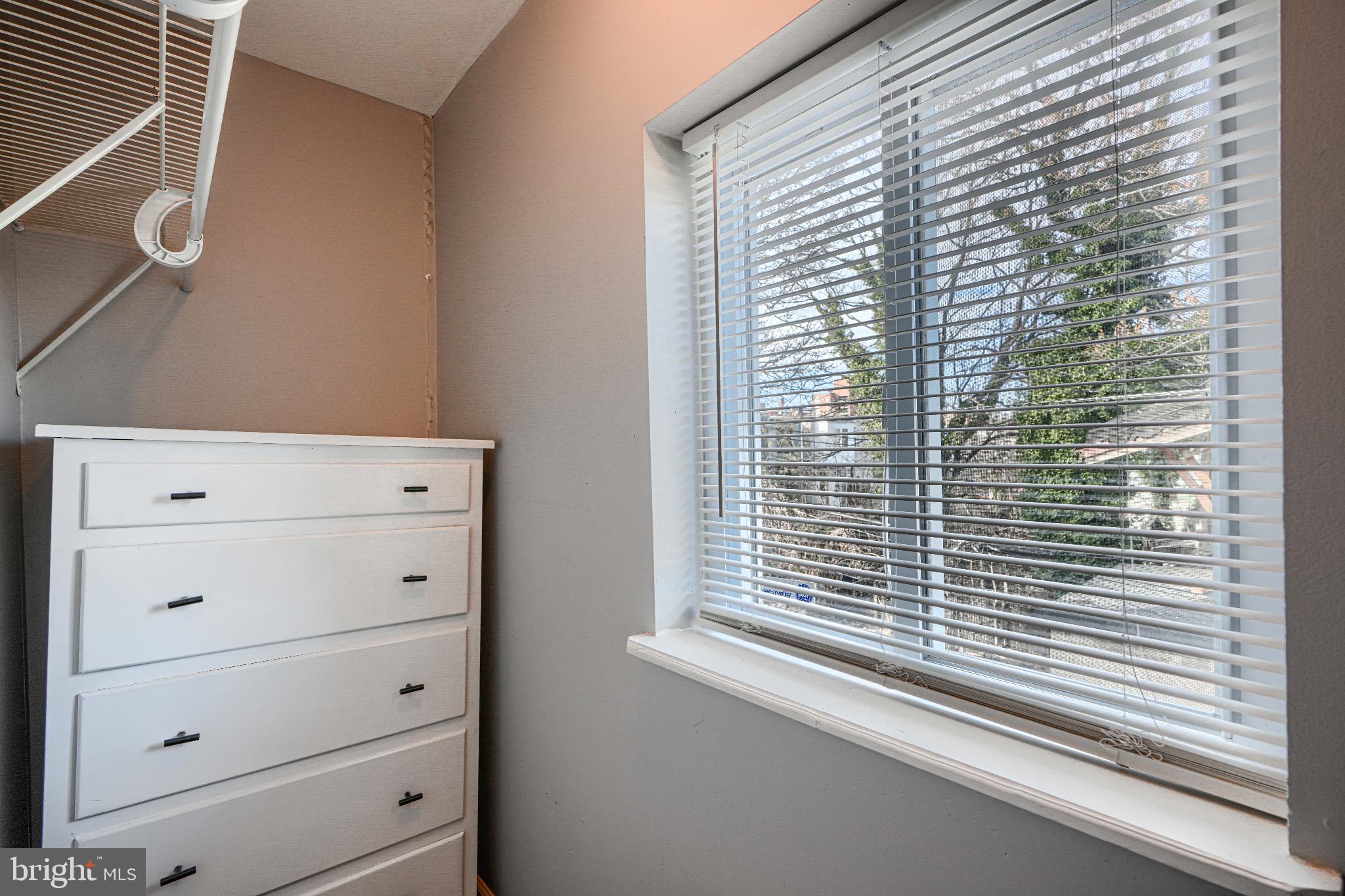 OLIVER - Residential