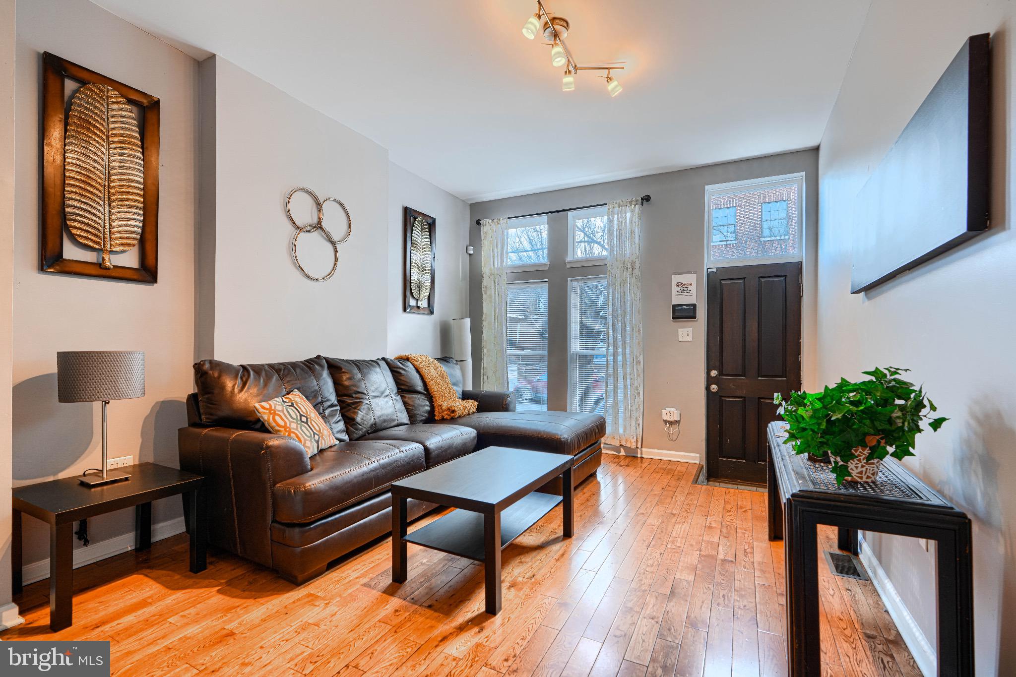 OLIVER - Residential