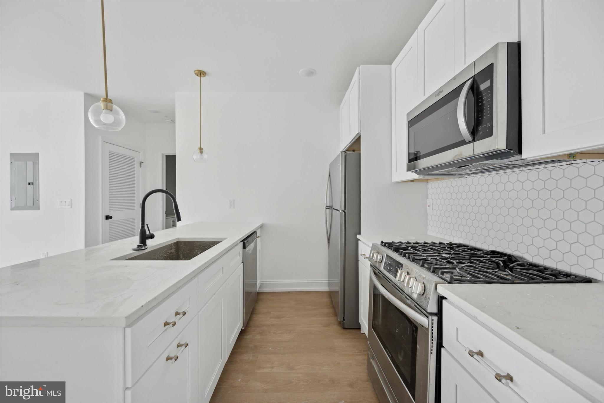 FRANCISVILLE - Residential Lease