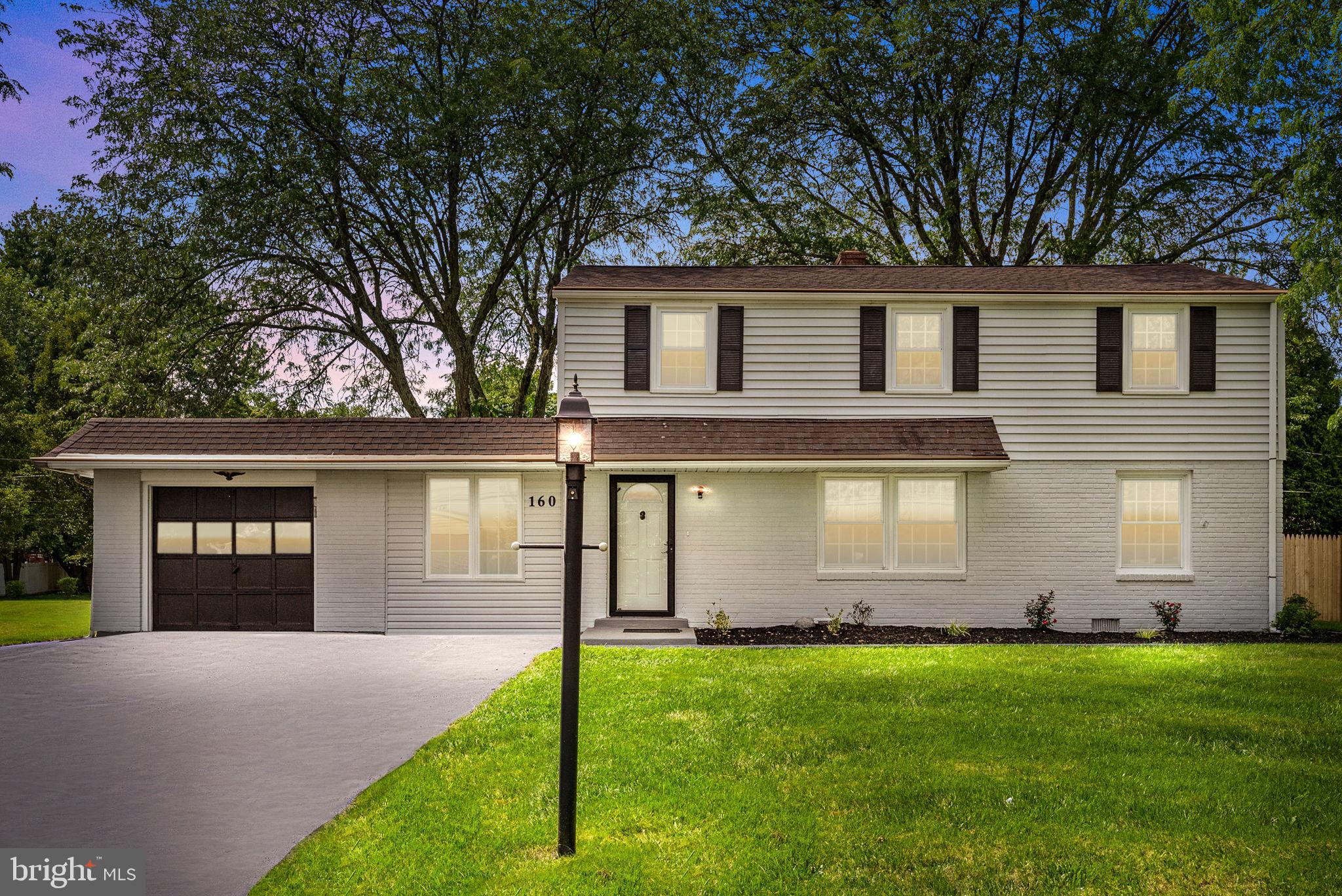 Welcome to your perfect move-in ready home in the highly sought-after North Penn School District!
This is your chance to join one of the area’s most desirable communities. Since purchasing this property, the current owners have invested in numerous updates and improvements, making it truly turnkey for the next lucky buyers.
This beautifully renovated single home features everything you’ve been looking for — a modern design, an inground pool for summer enjoyment, and a location that simply can’t be beat. Just minutes from major roads, shopping, parks, and schools, it offers both convenience and lifestyle.