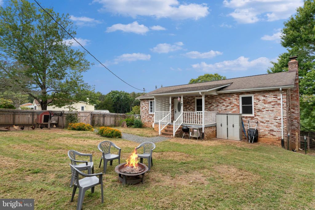 Photo of 4397 Ridge Rd, BARBOURSVILLE, VA 22923 (MLS # VAOR2012310)