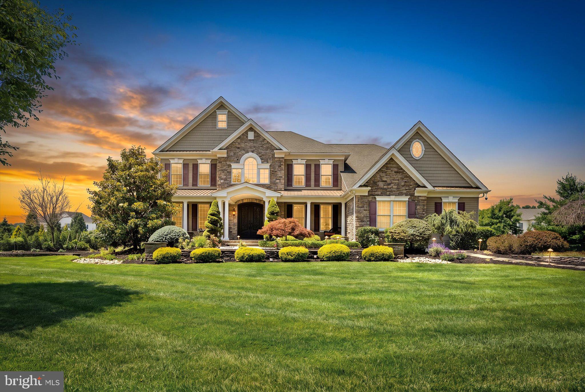25 WEATHERVANE CIRCLE