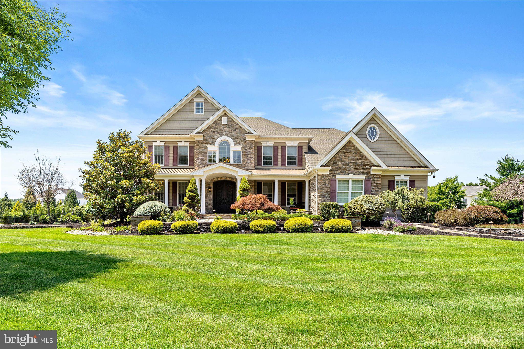 25 WEATHERVANE CIRCLE