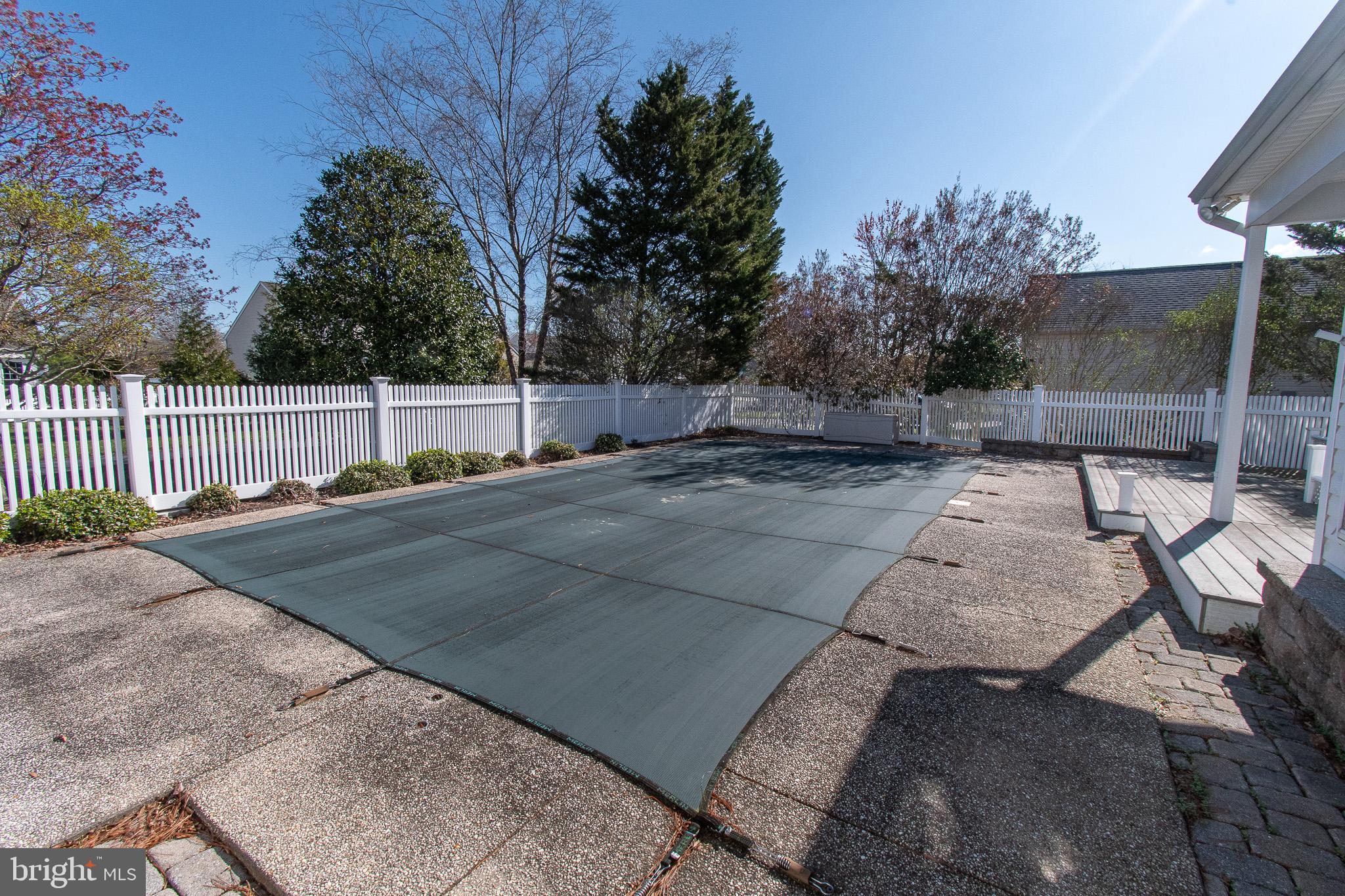 EASTON CLUB EAST - Residential