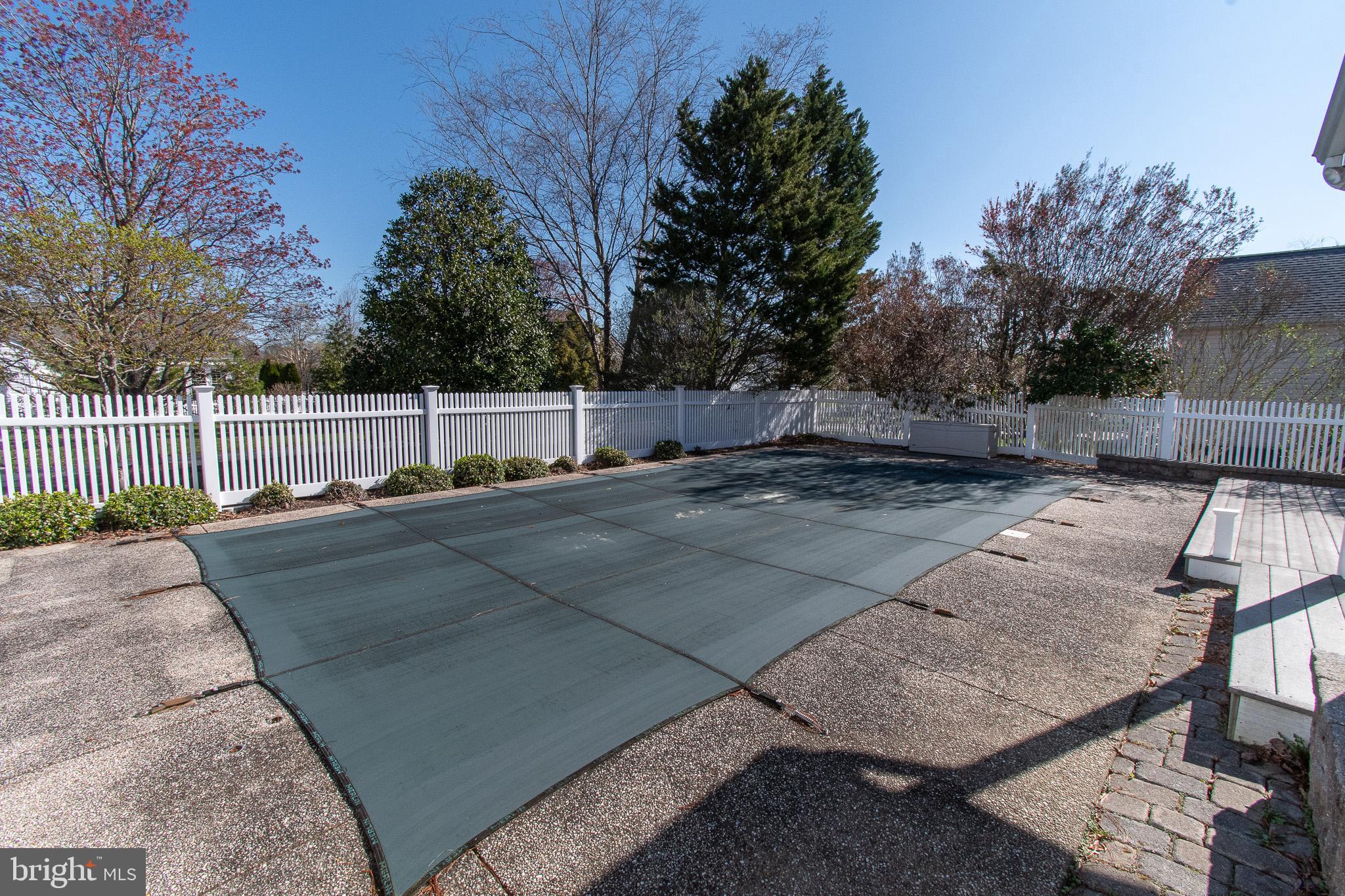 EASTON CLUB EAST - Residential