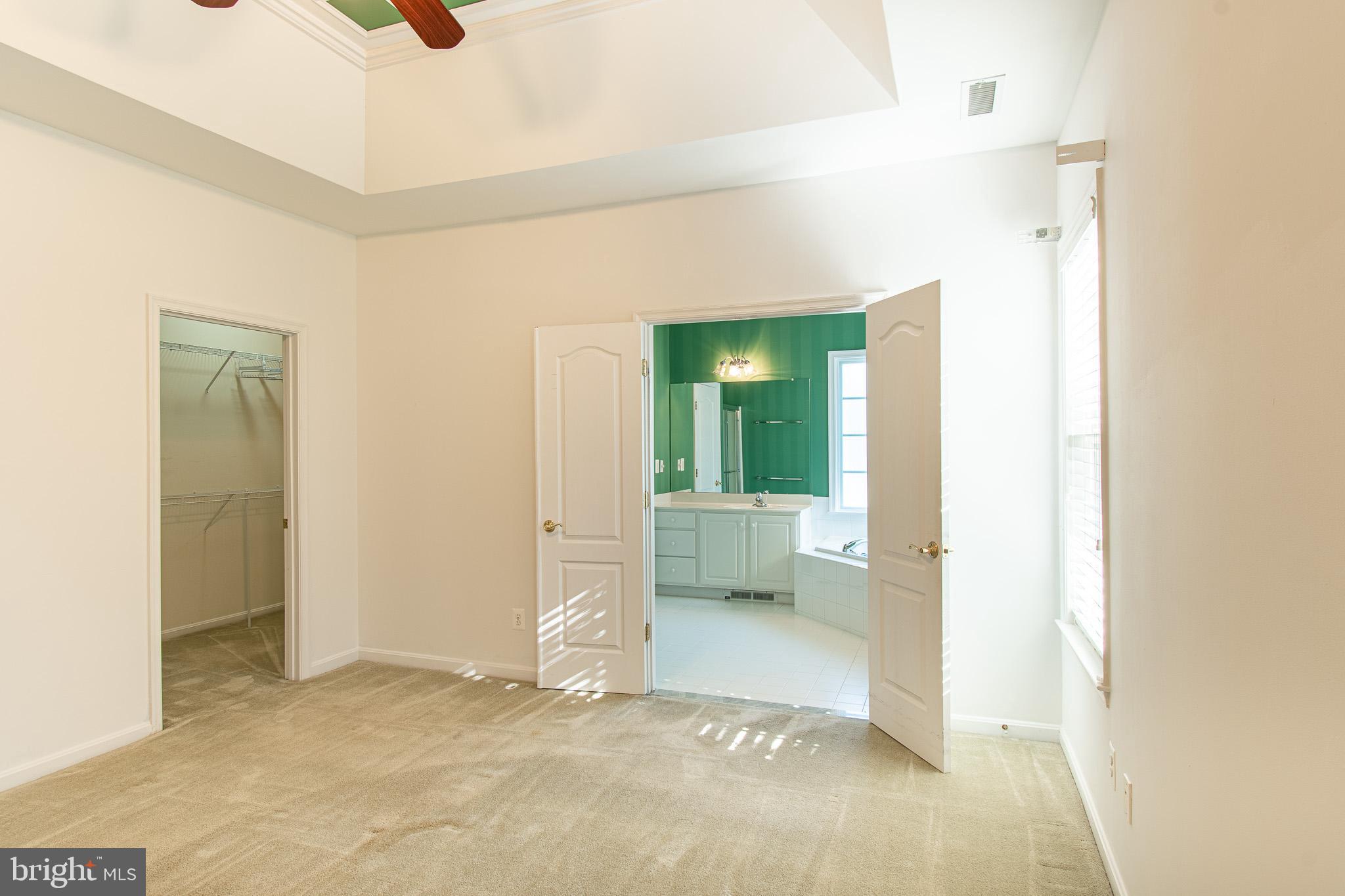 EASTON CLUB EAST - Residential