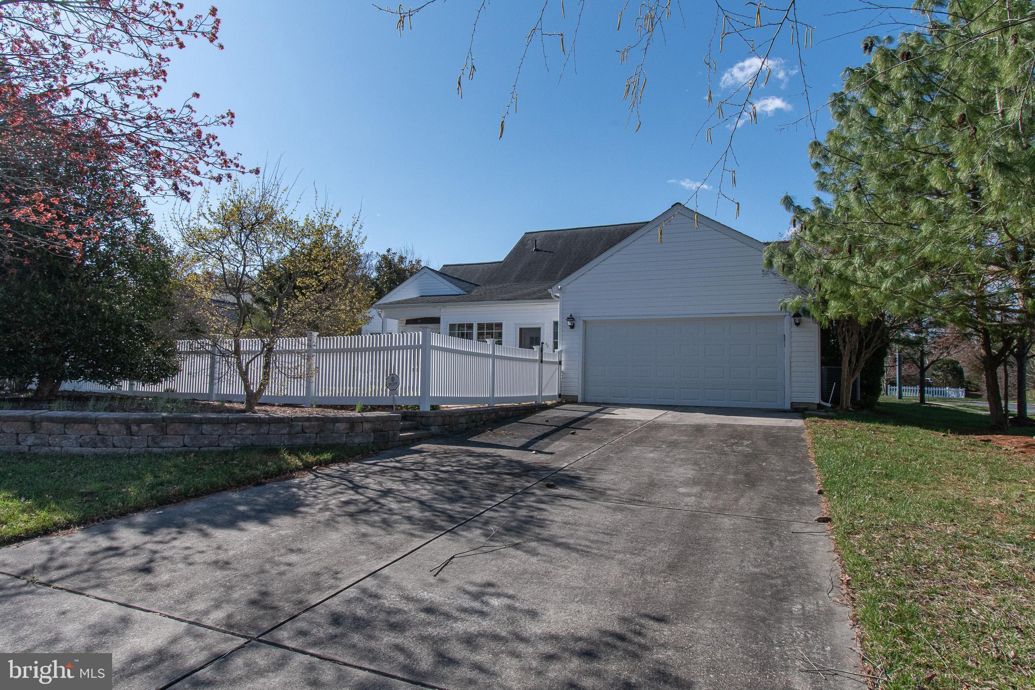 EASTON CLUB EAST - Residential