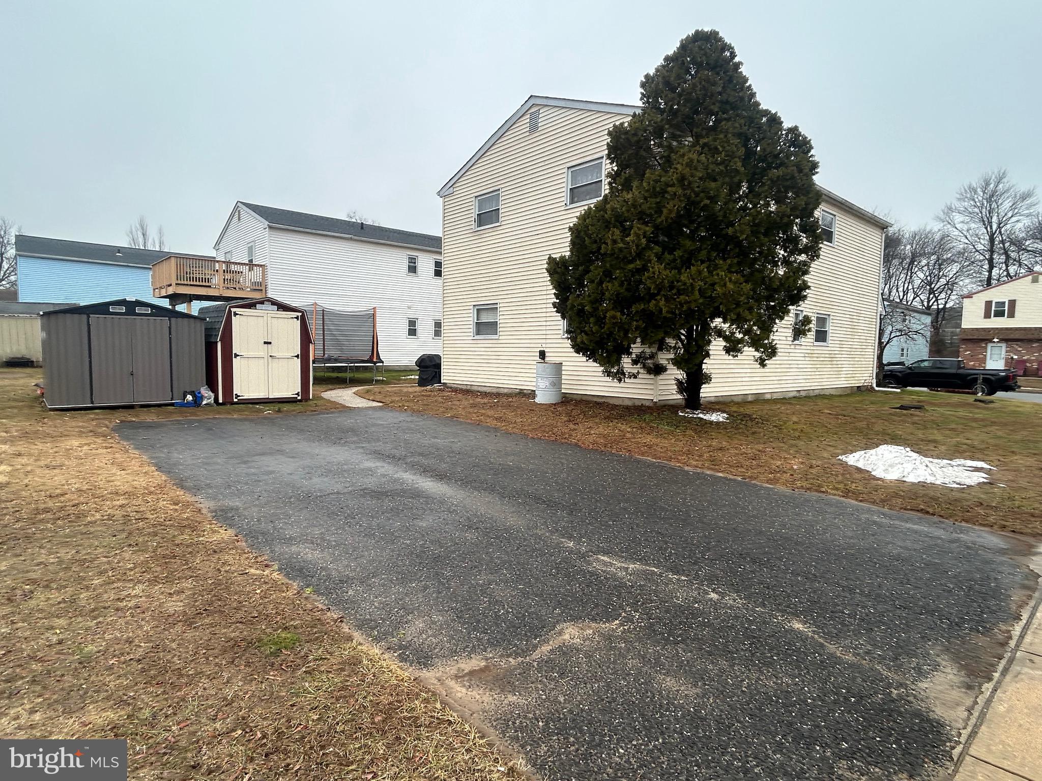 LESTER - Residential Income