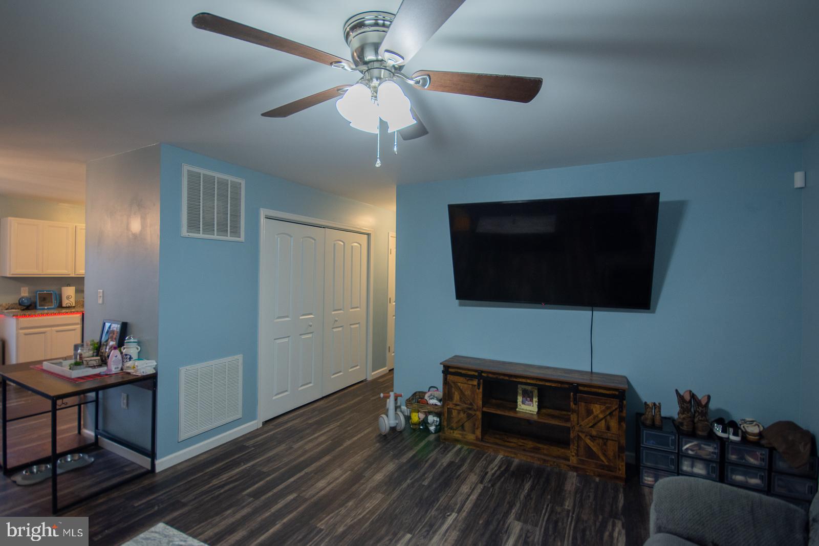 ELIZABETH STATION - Residential