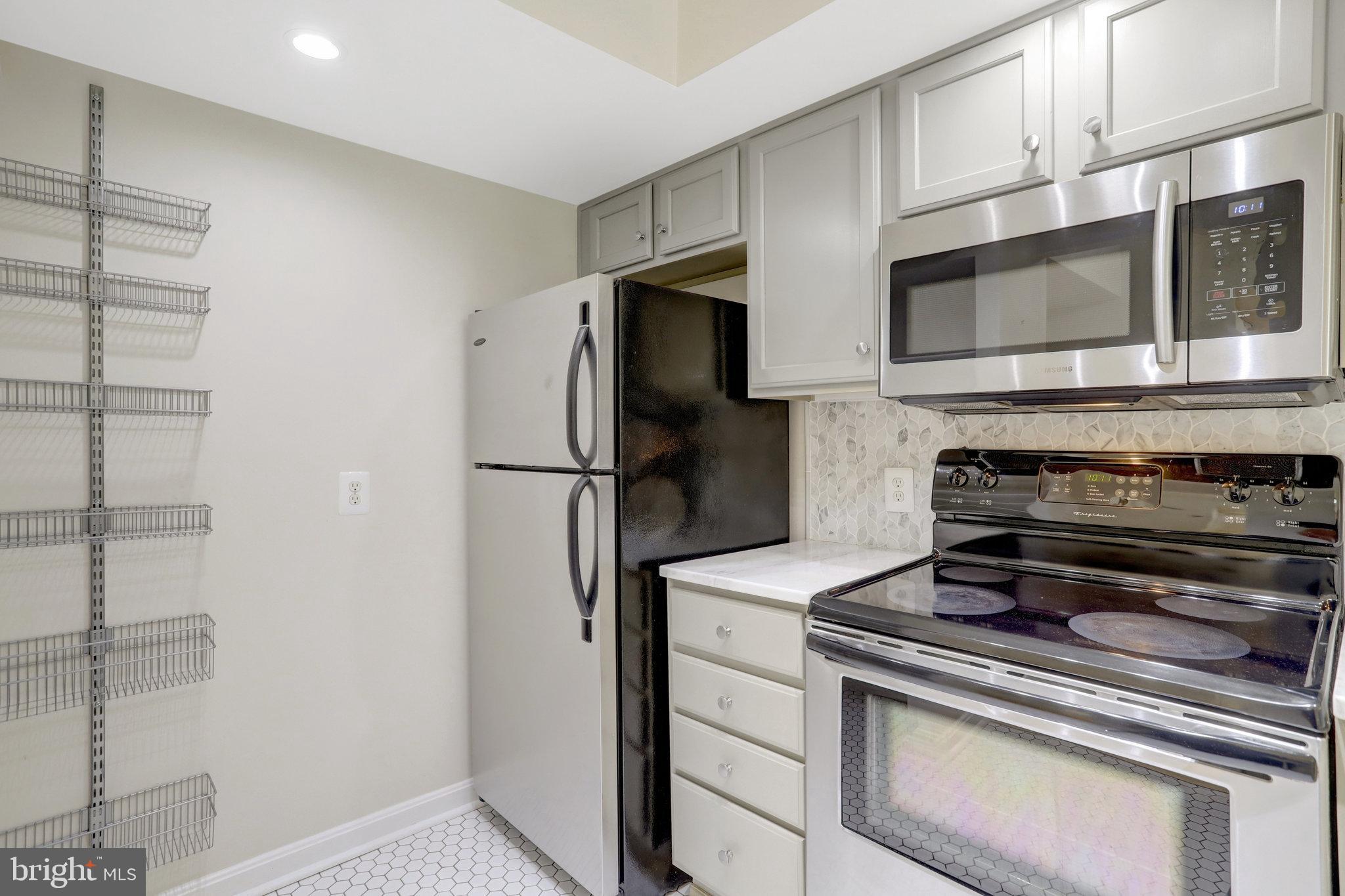 1001 N VERMONT STREET 705