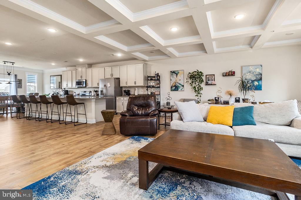 METRO POINTE - Residential Lease