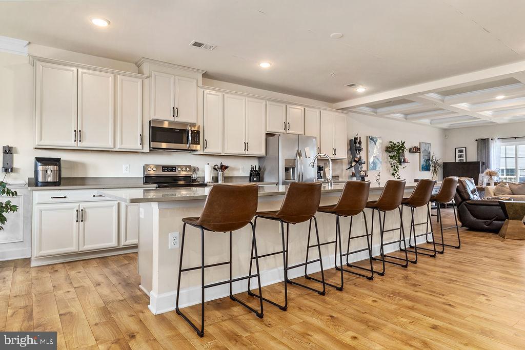 METRO POINTE - Residential Lease