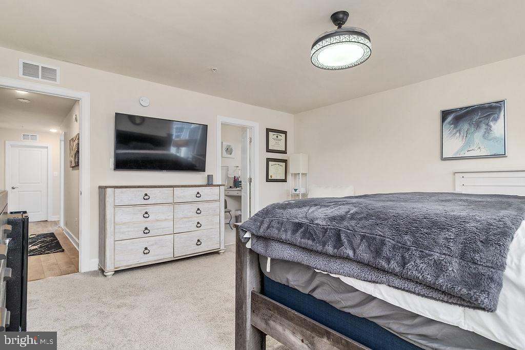 METRO POINTE - Residential Lease