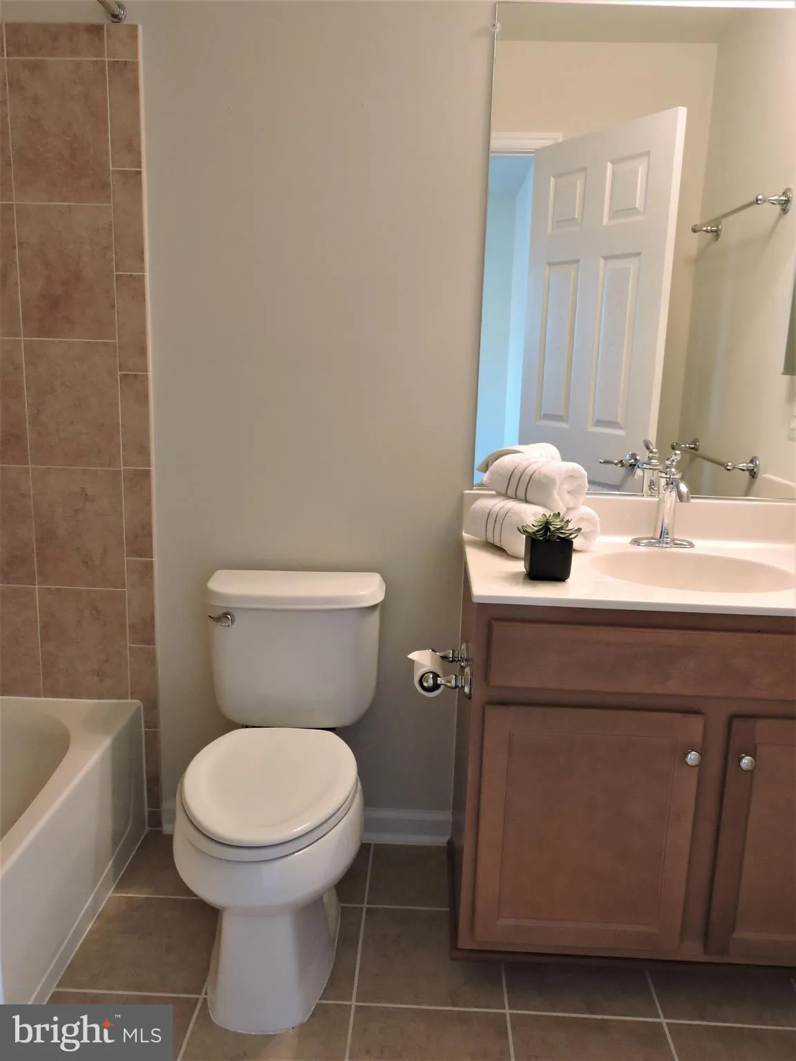 Brambleton, Virginia 20148, United States, 3 Bedrooms Bedrooms, ,4 BathroomsBathrooms,Residential,Coming Soon,90588