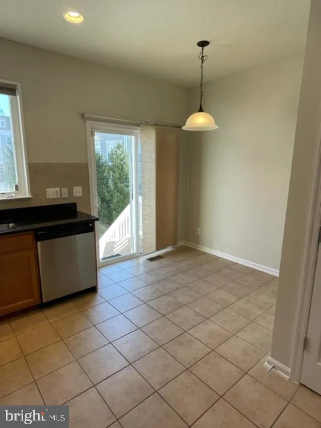 Brambleton, Virginia 20148, United States, 3 Bedrooms Bedrooms, ,4 BathroomsBathrooms,Residential,Coming Soon,90588