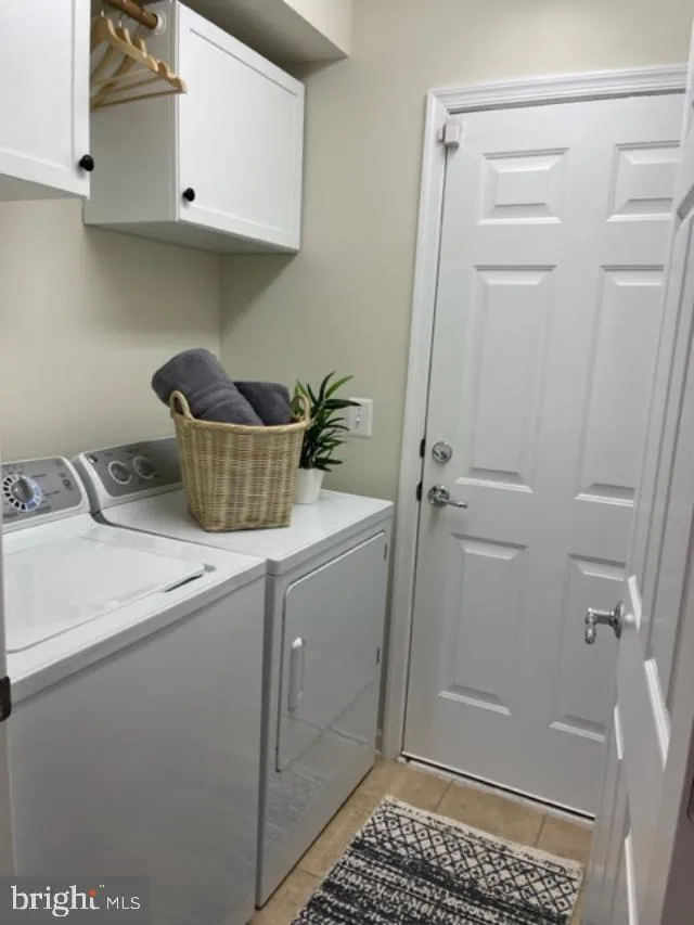 Brambleton, Virginia 20148, United States, 3 Bedrooms Bedrooms, ,4 BathroomsBathrooms,Residential,Coming Soon,90588