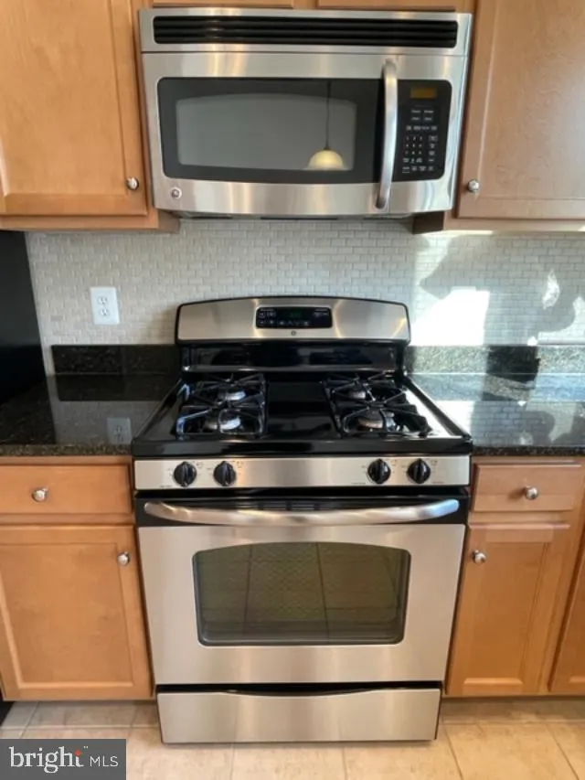 Brambleton, Virginia 20148, United States, 3 Bedrooms Bedrooms, ,4 BathroomsBathrooms,Residential,Coming Soon,90588