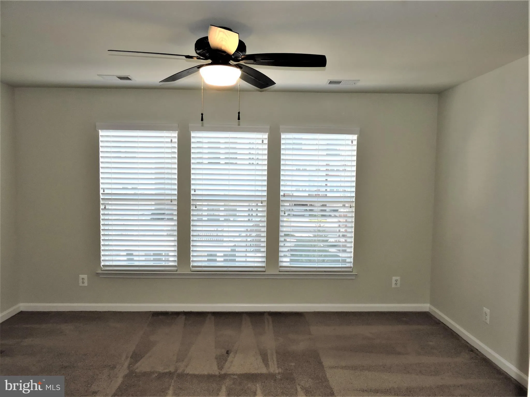 Brambleton, Virginia 20148, United States, 3 Bedrooms Bedrooms, ,4 BathroomsBathrooms,Residential,Coming Soon,90588