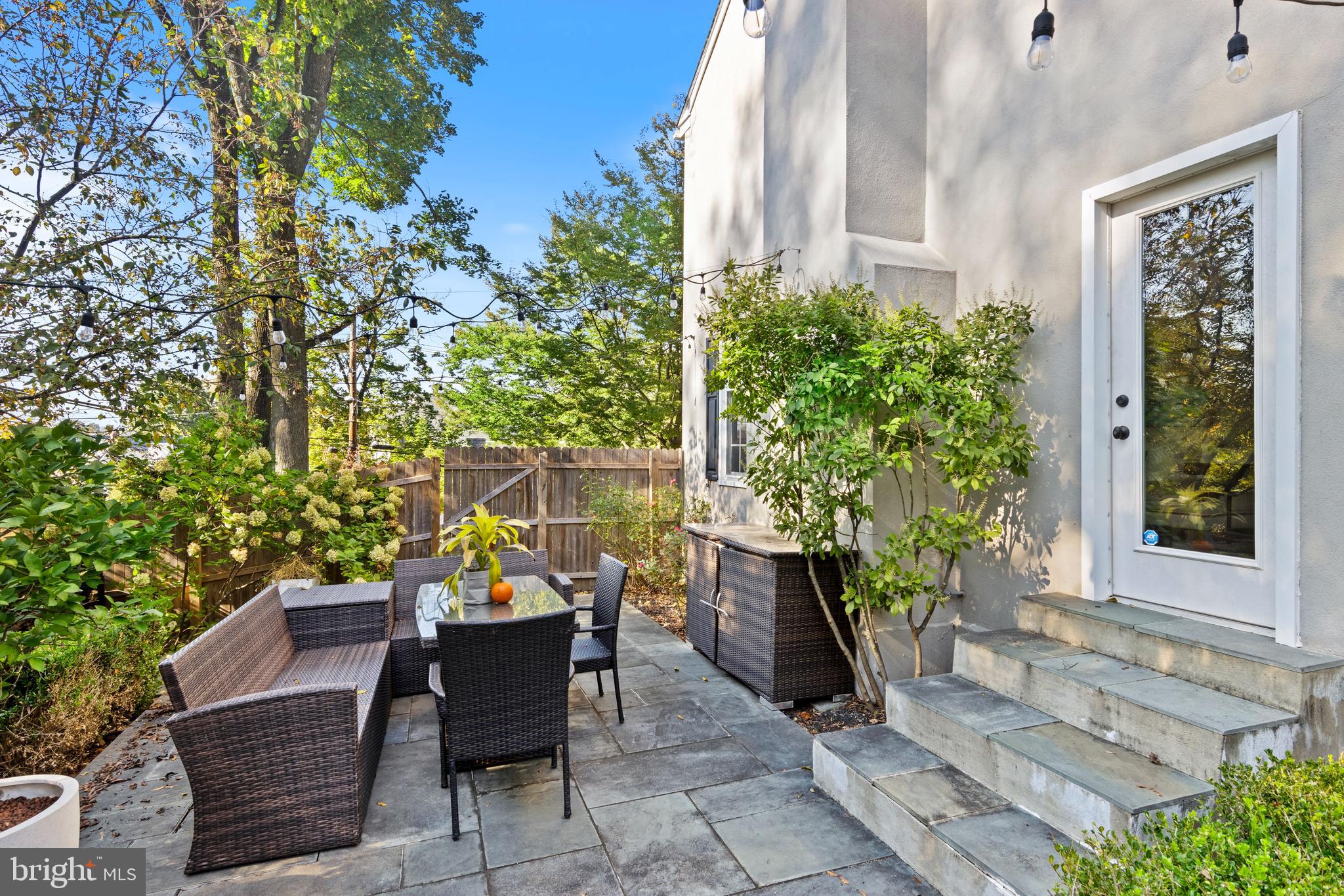 SOUTH WAYNE - Residential