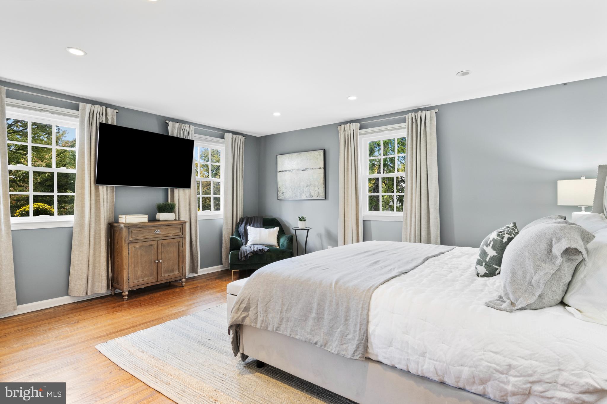 SOUTH WAYNE - Residential