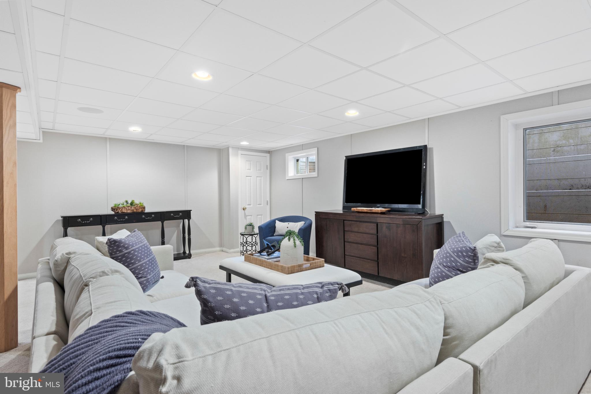 SOUTH WAYNE - Residential