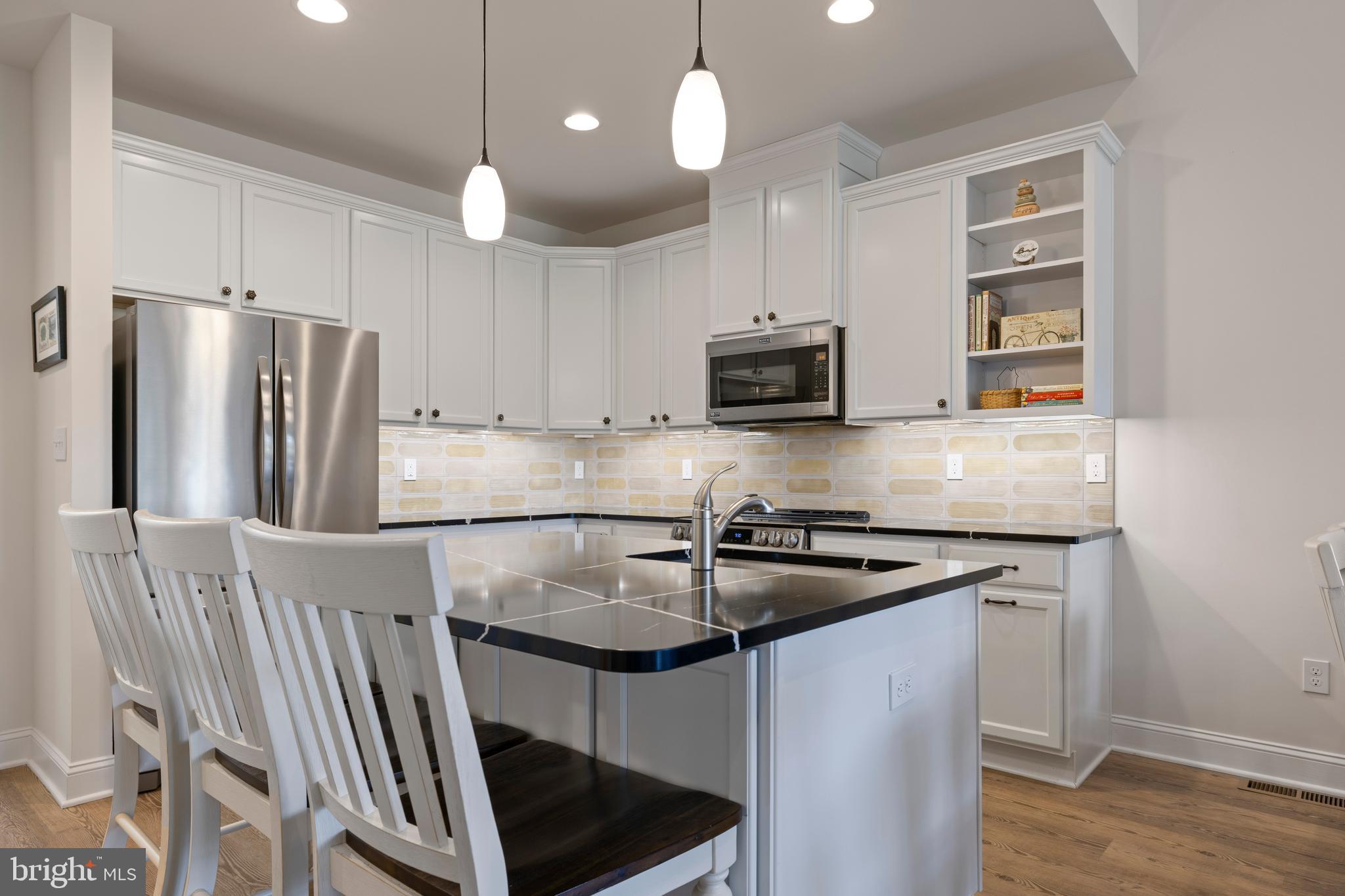 BAY BRIDGE COVE - Residential