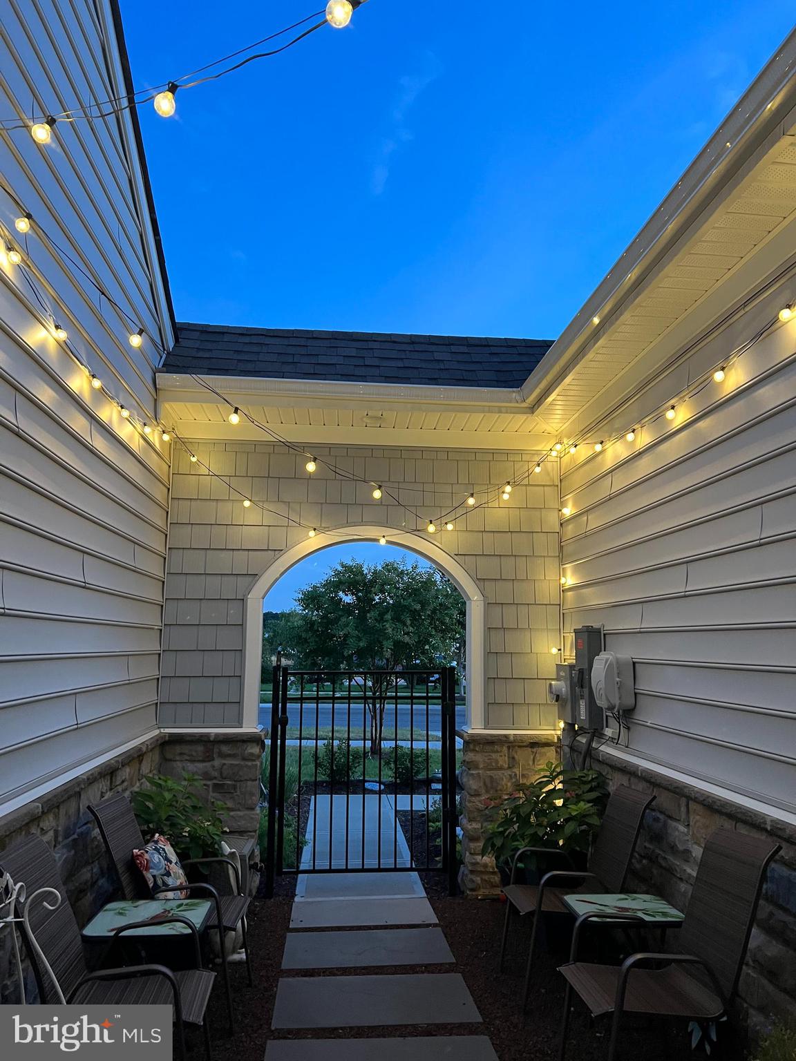 BAY BRIDGE COVE - Residential