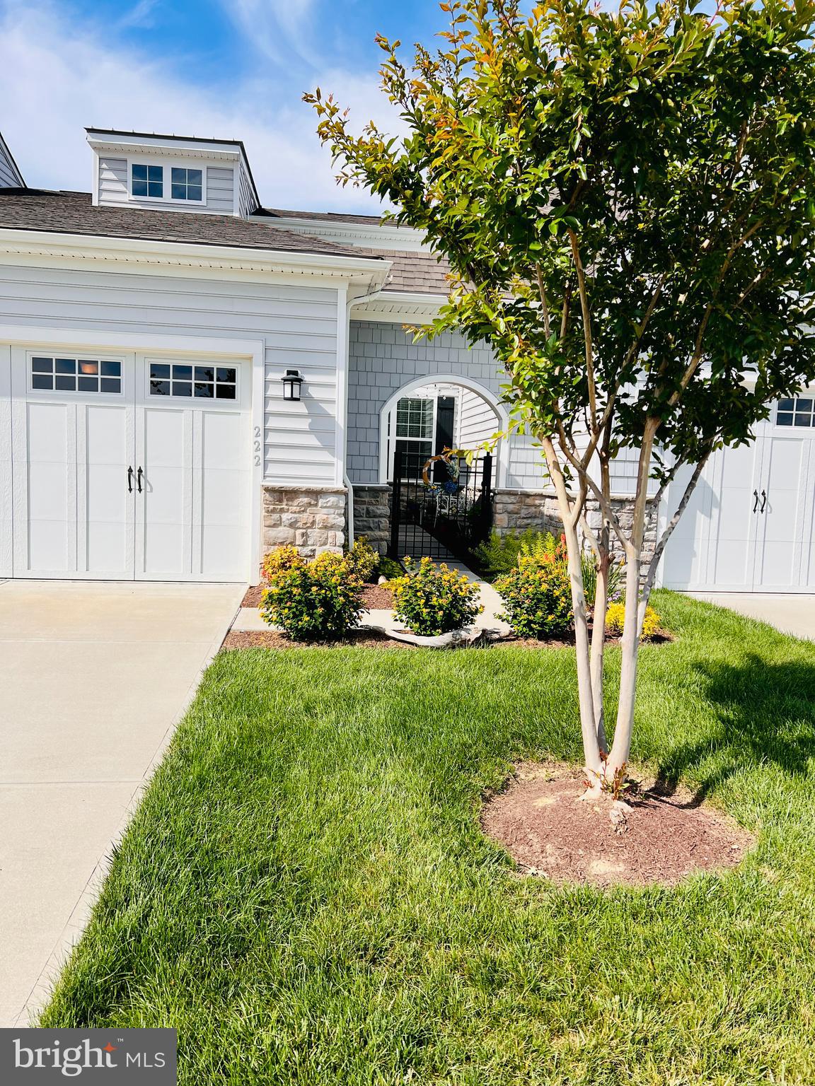 222 MOORINGS CIRCLE 126