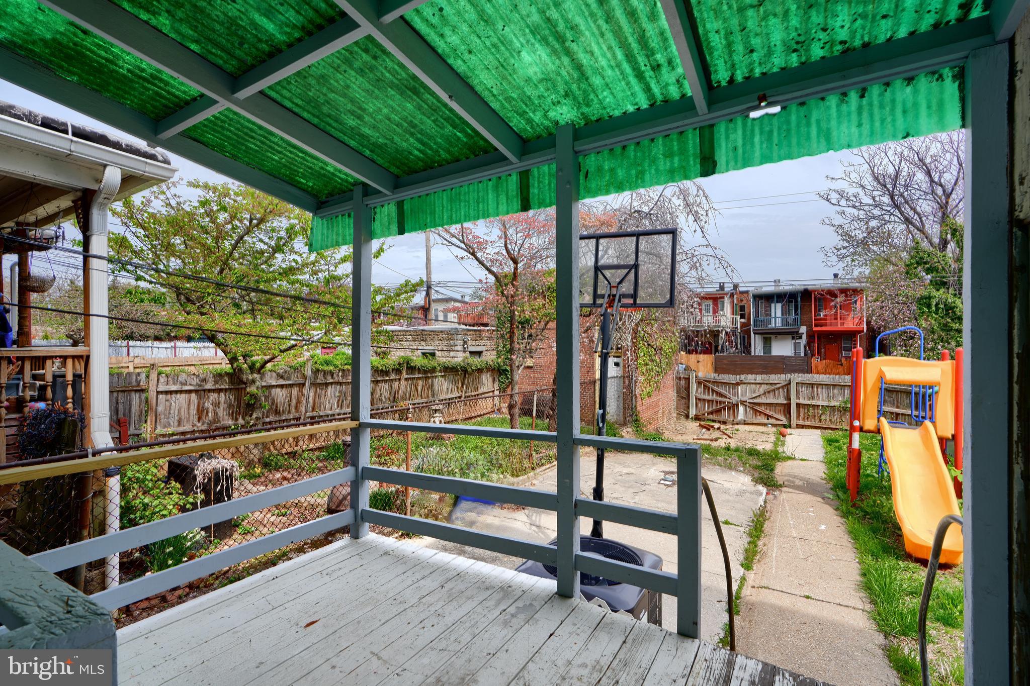 CHARLES VILLAGE - Residential Lease