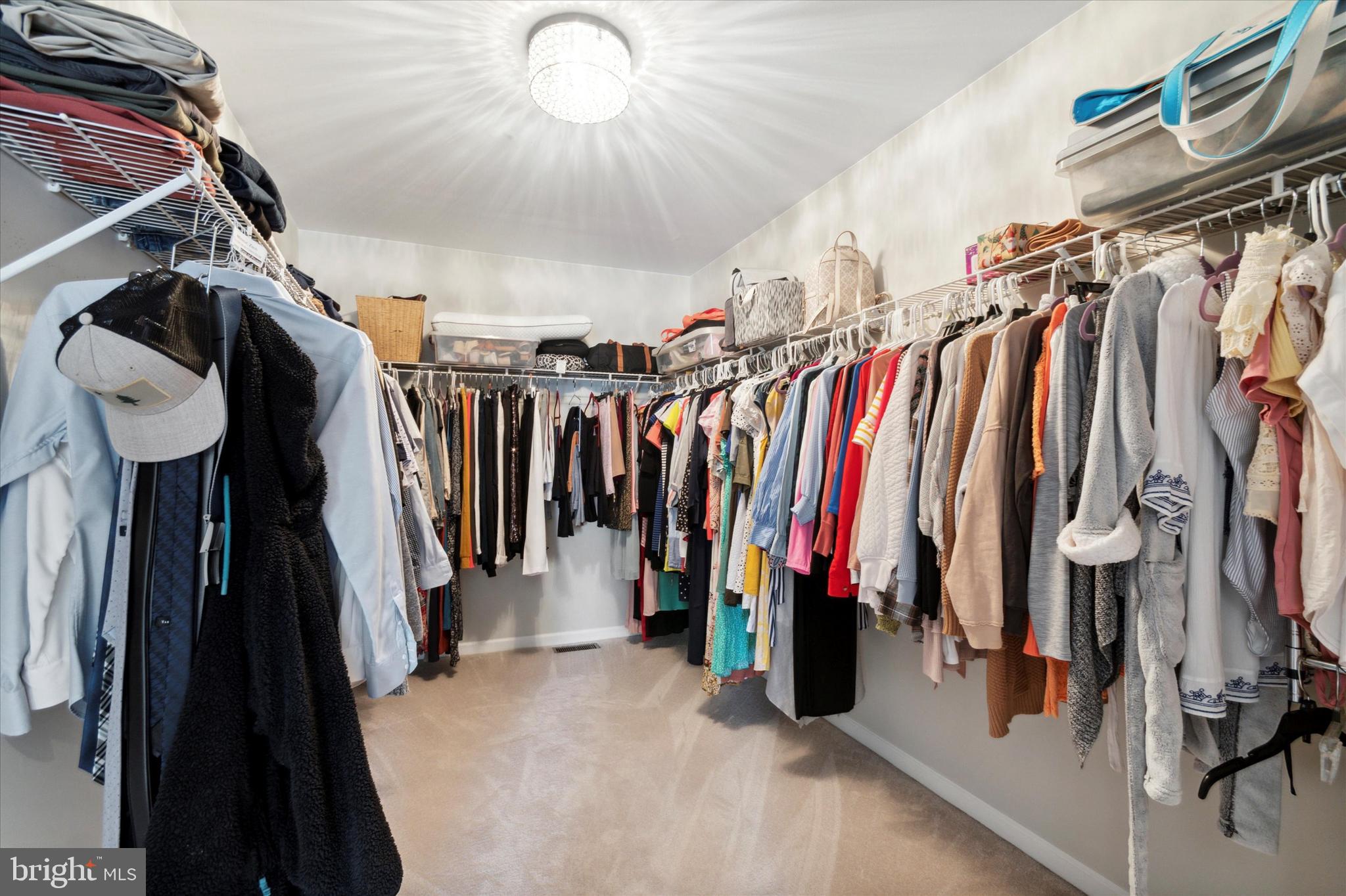 FOX HUNT - Residential