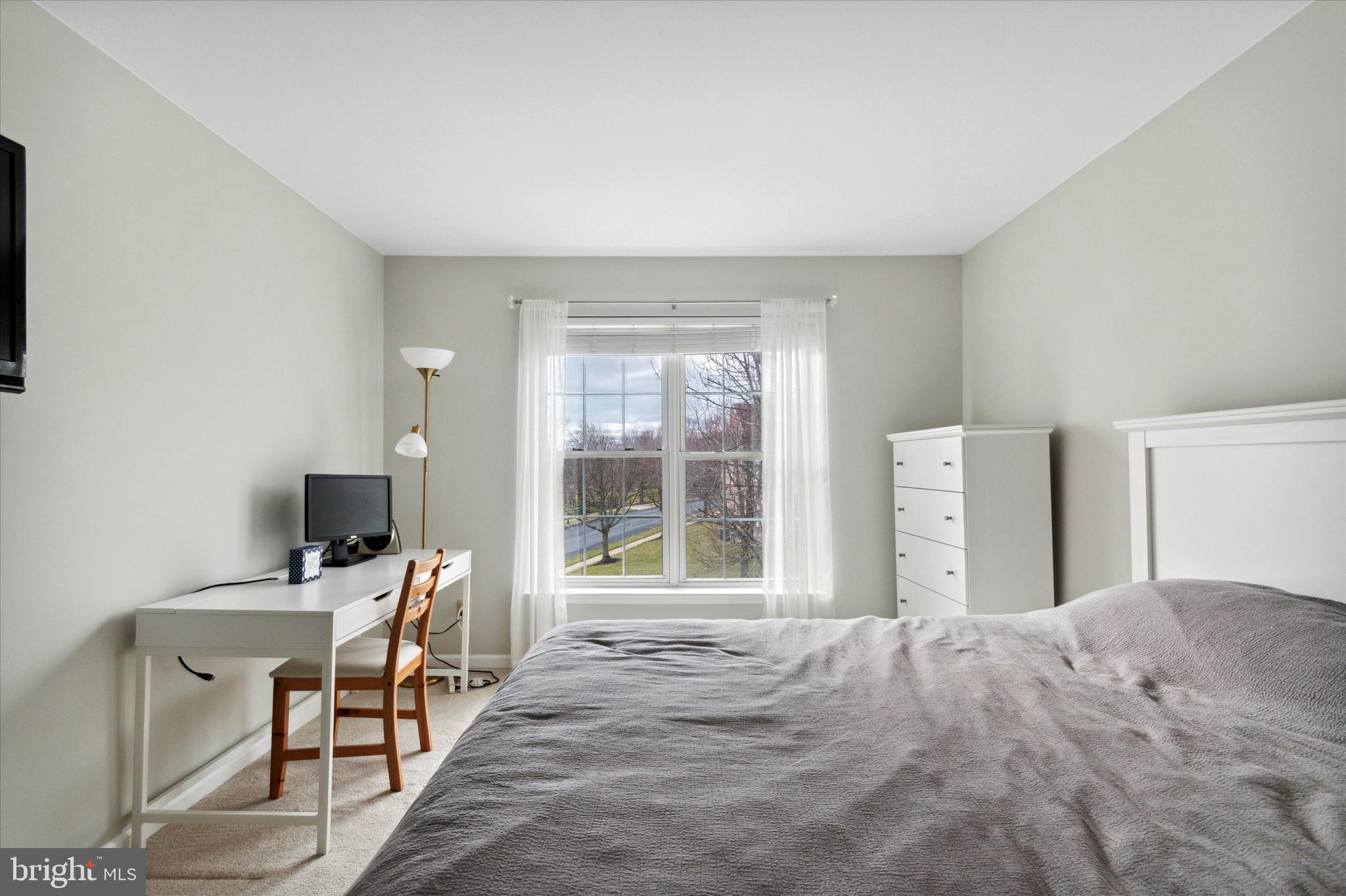 FOX HUNT - Residential