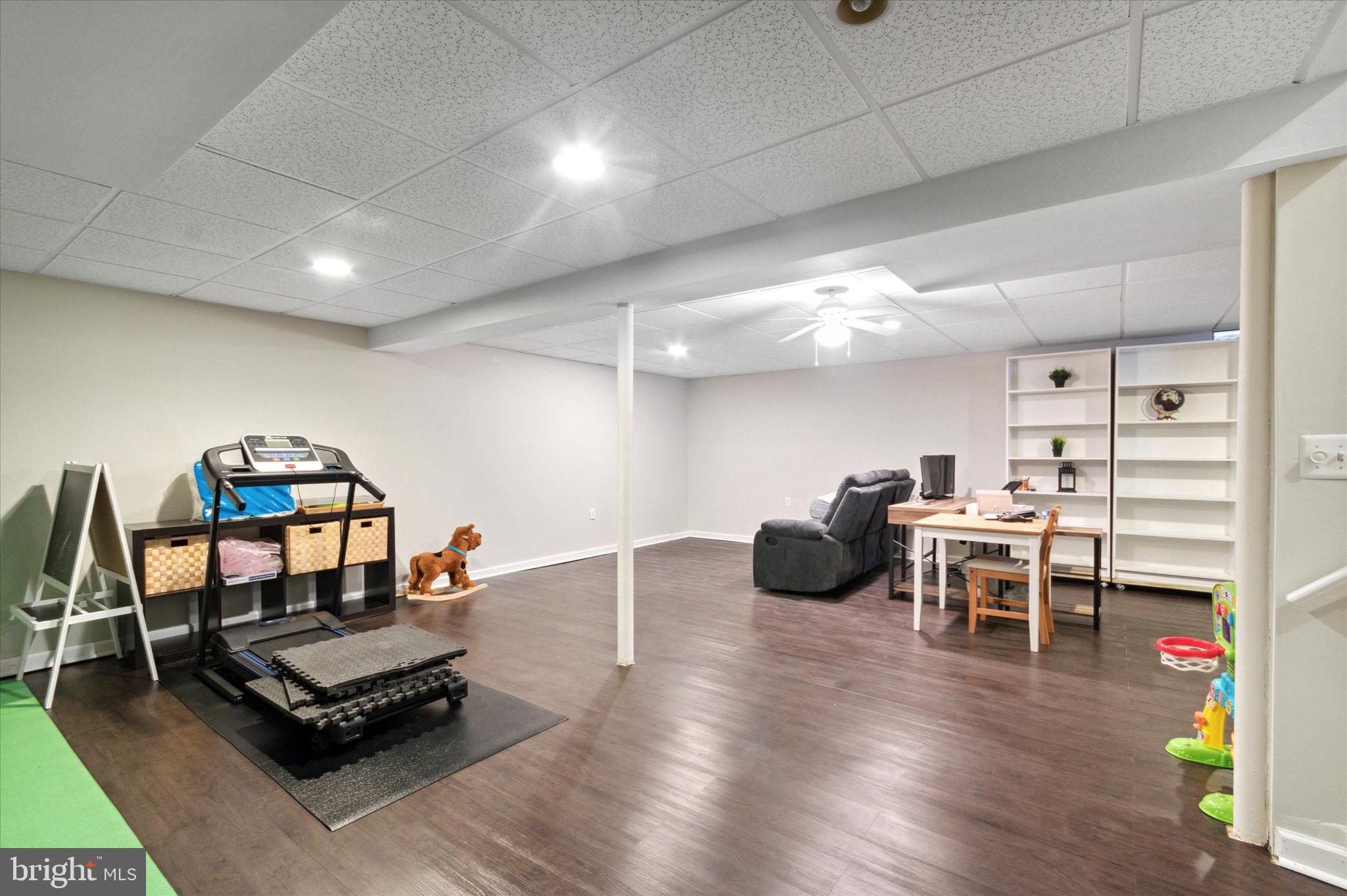 FOX HUNT - Residential