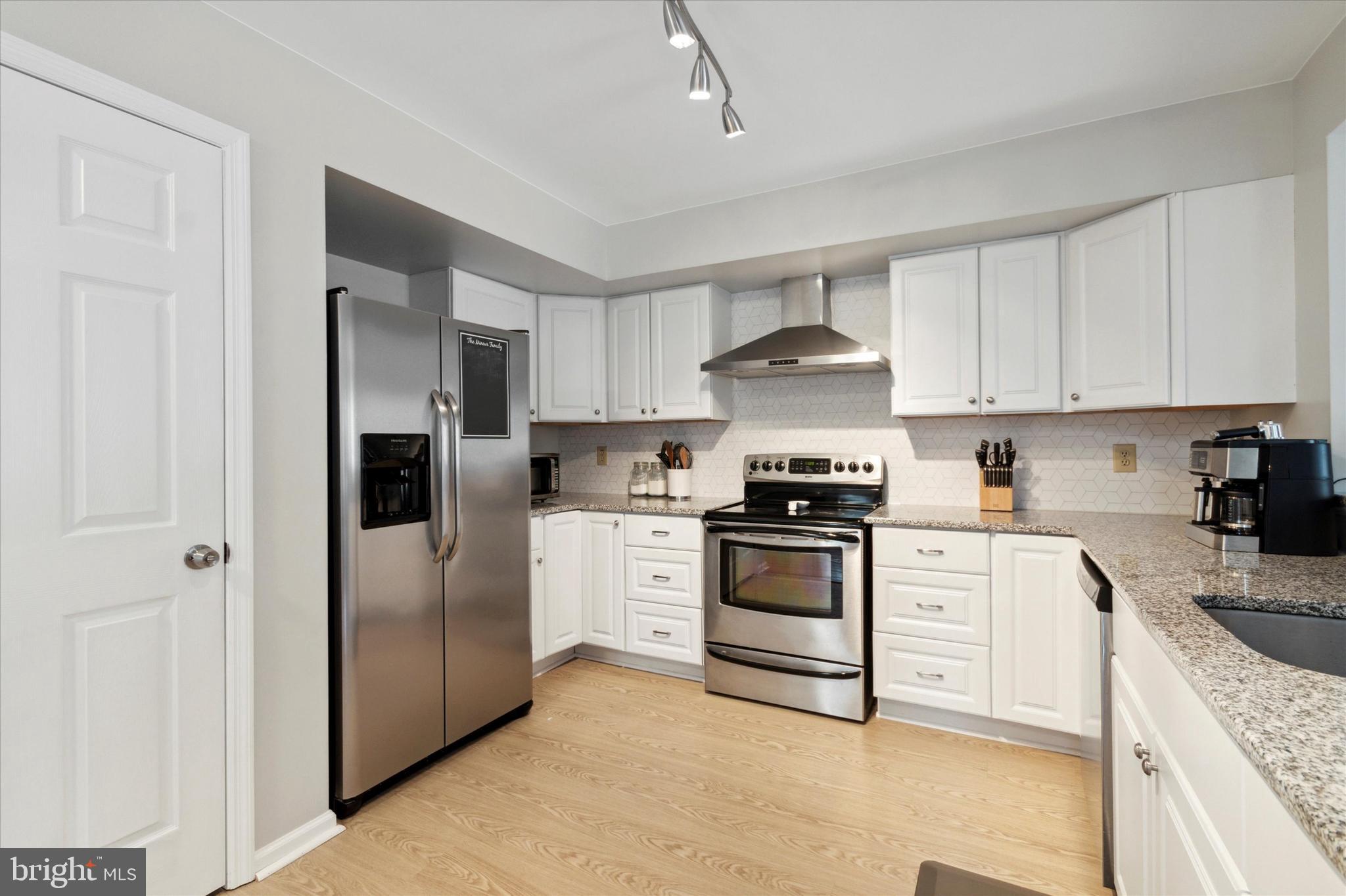 FOX HUNT - Residential