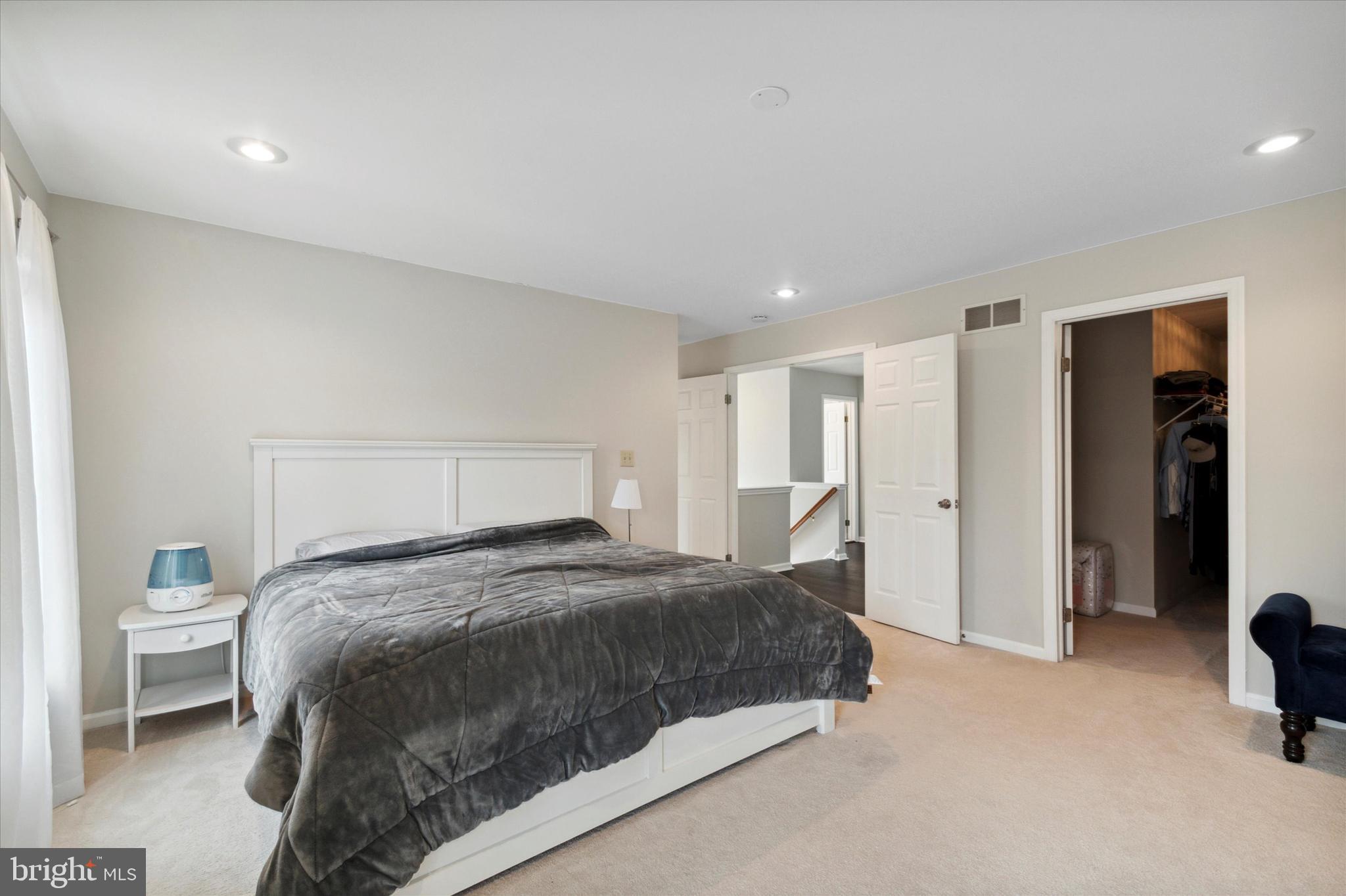 FOX HUNT - Residential