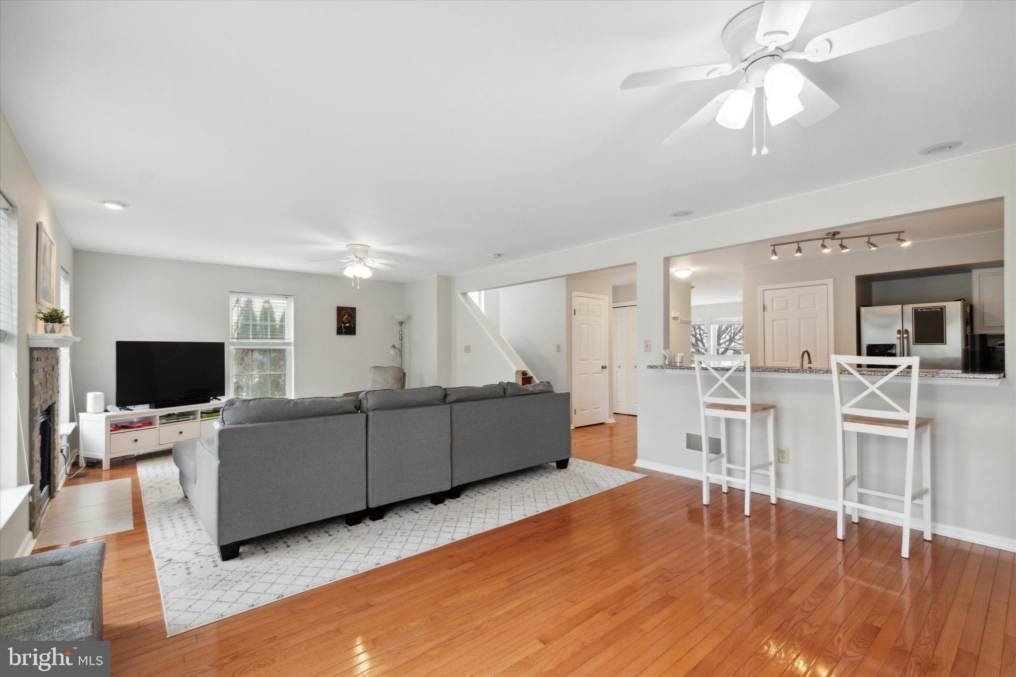 FOX HUNT - Residential