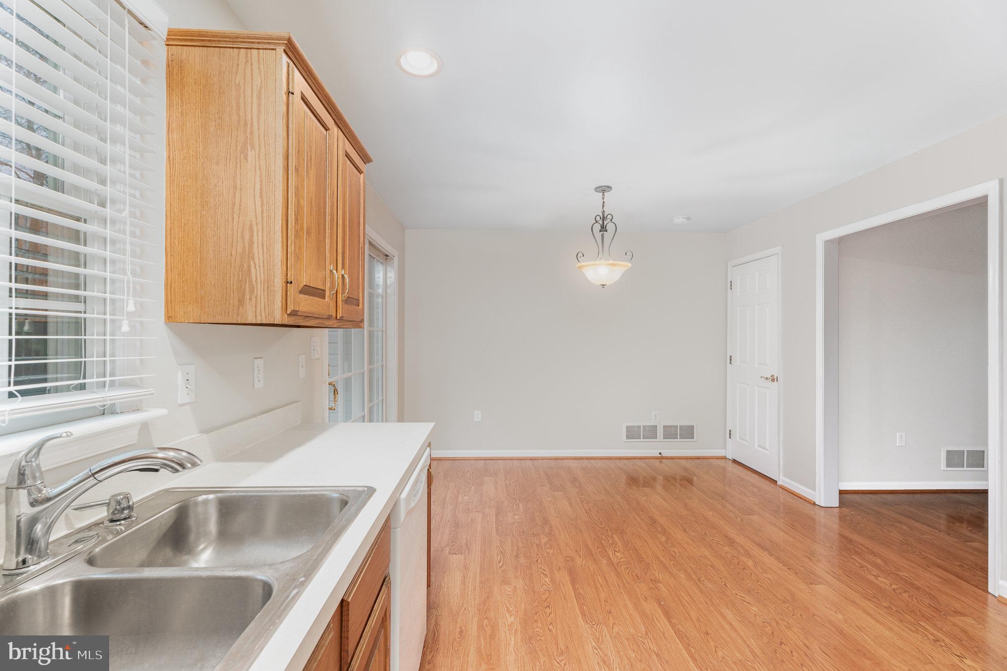 WHELAN CROSSING - Residential Lease