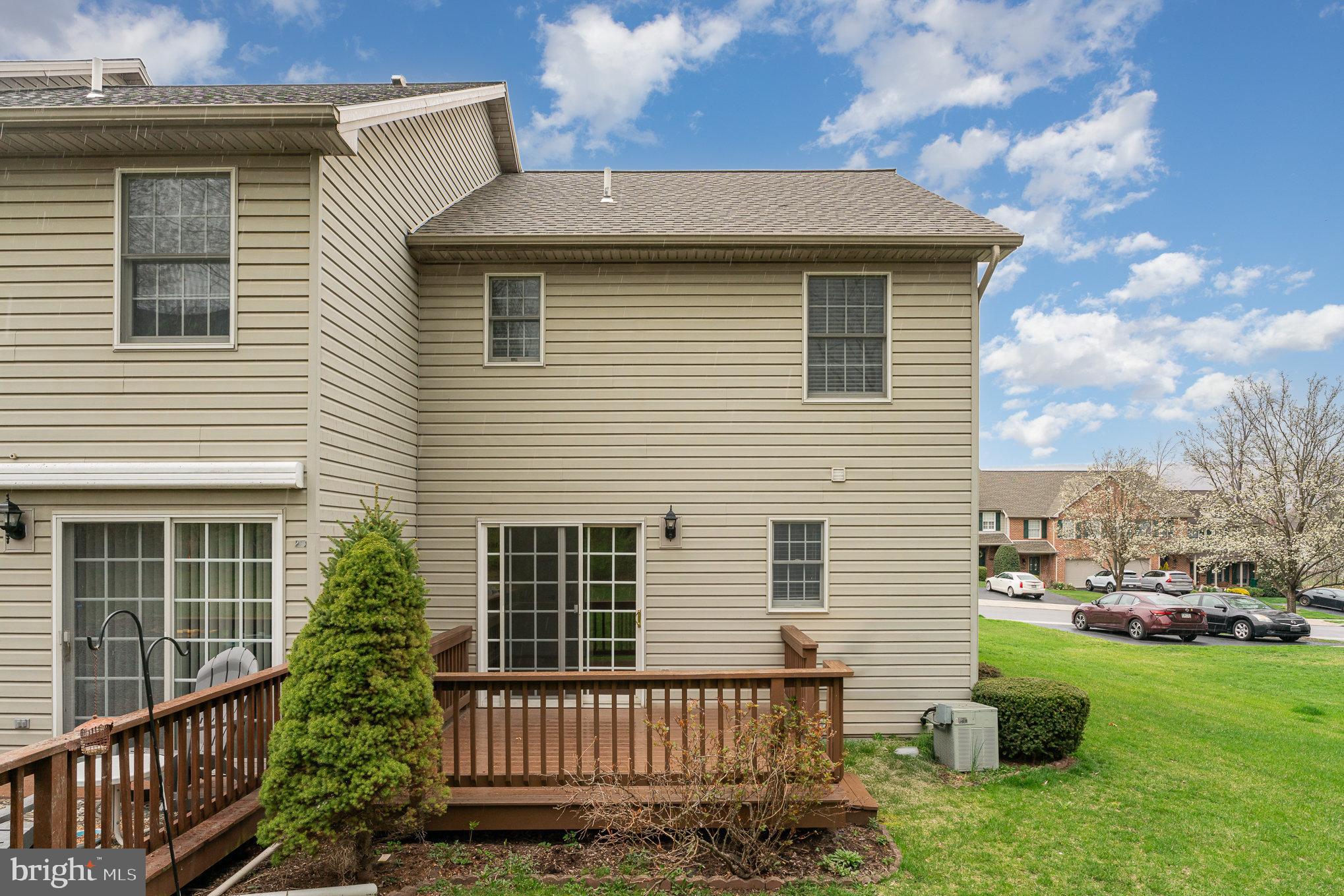 WHELAN CROSSING - Residential Lease