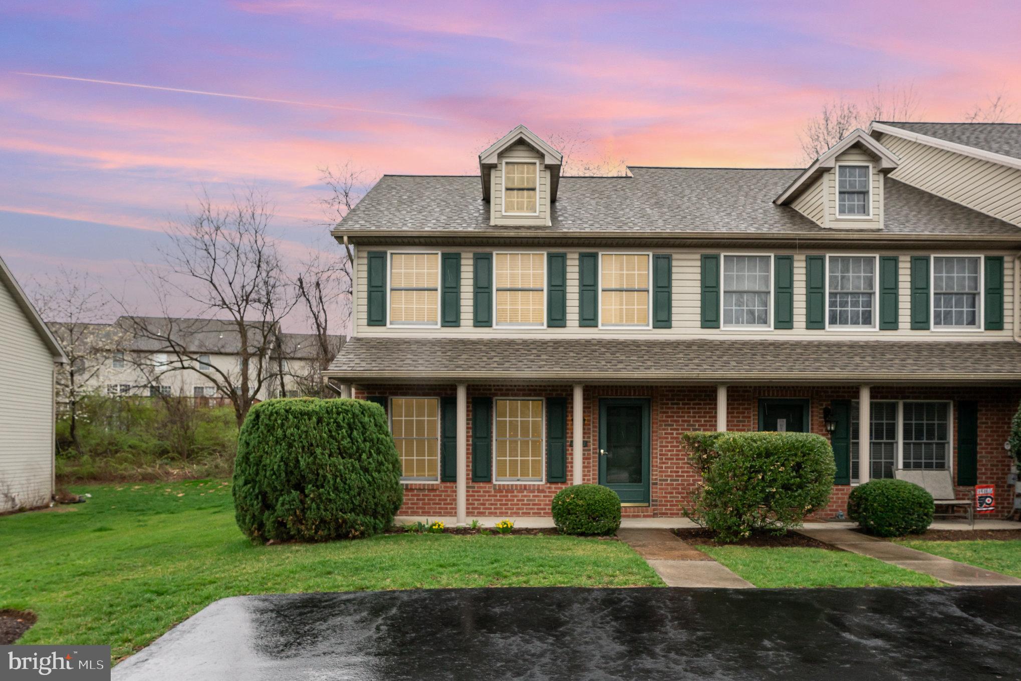 WHELAN CROSSING - Residential Lease