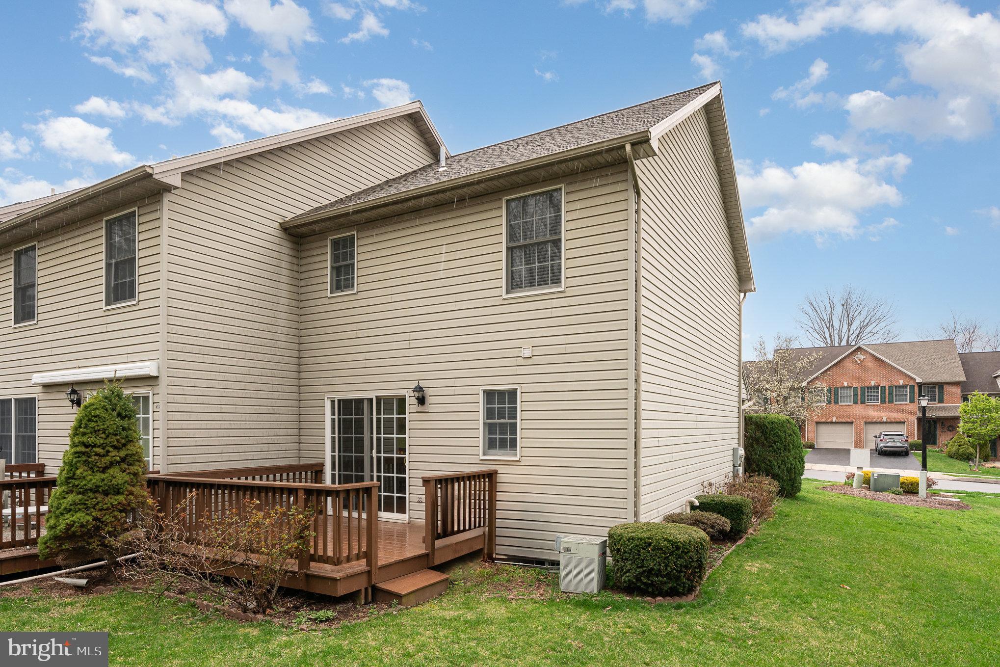 WHELAN CROSSING - Residential Lease