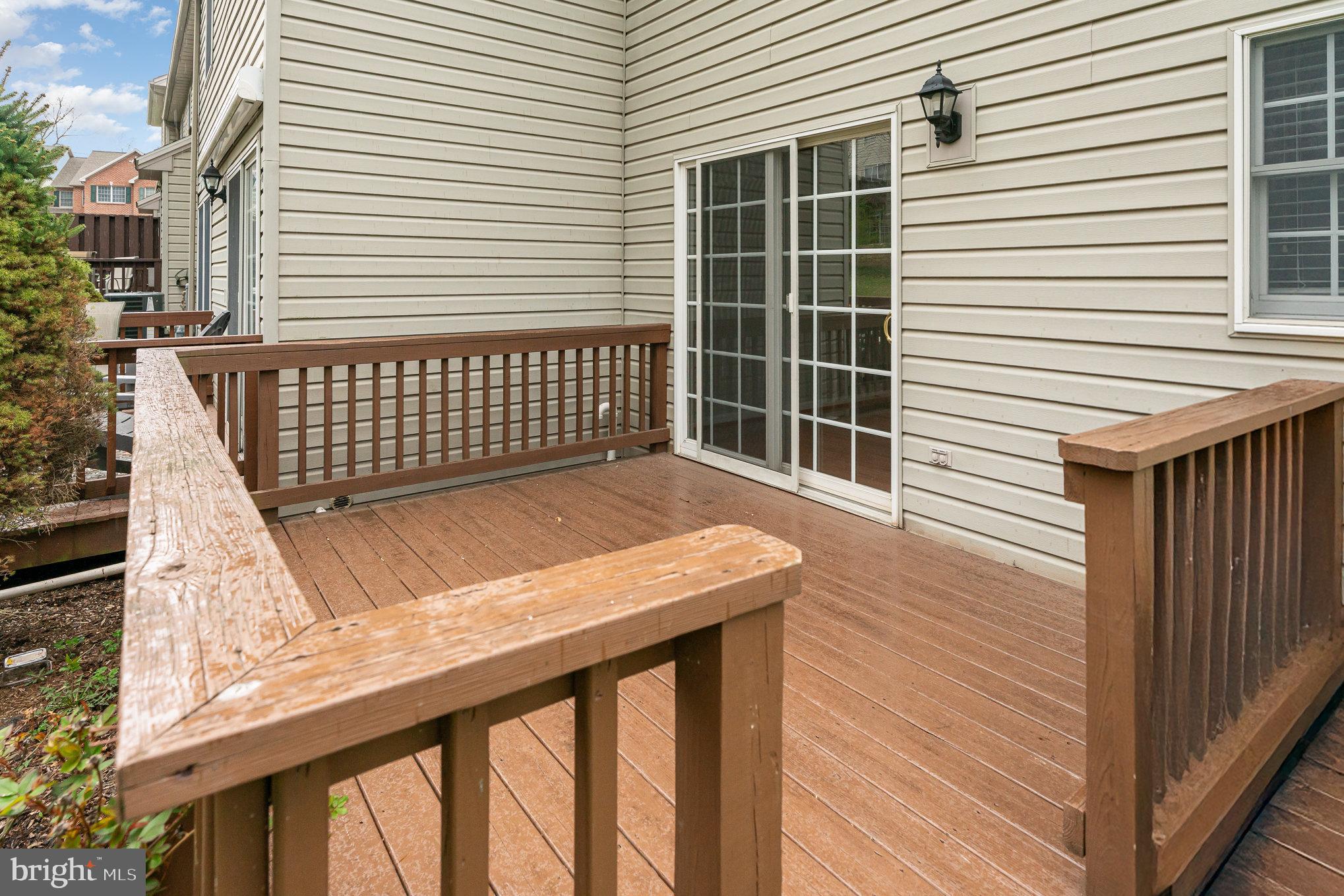 WHELAN CROSSING - Residential Lease