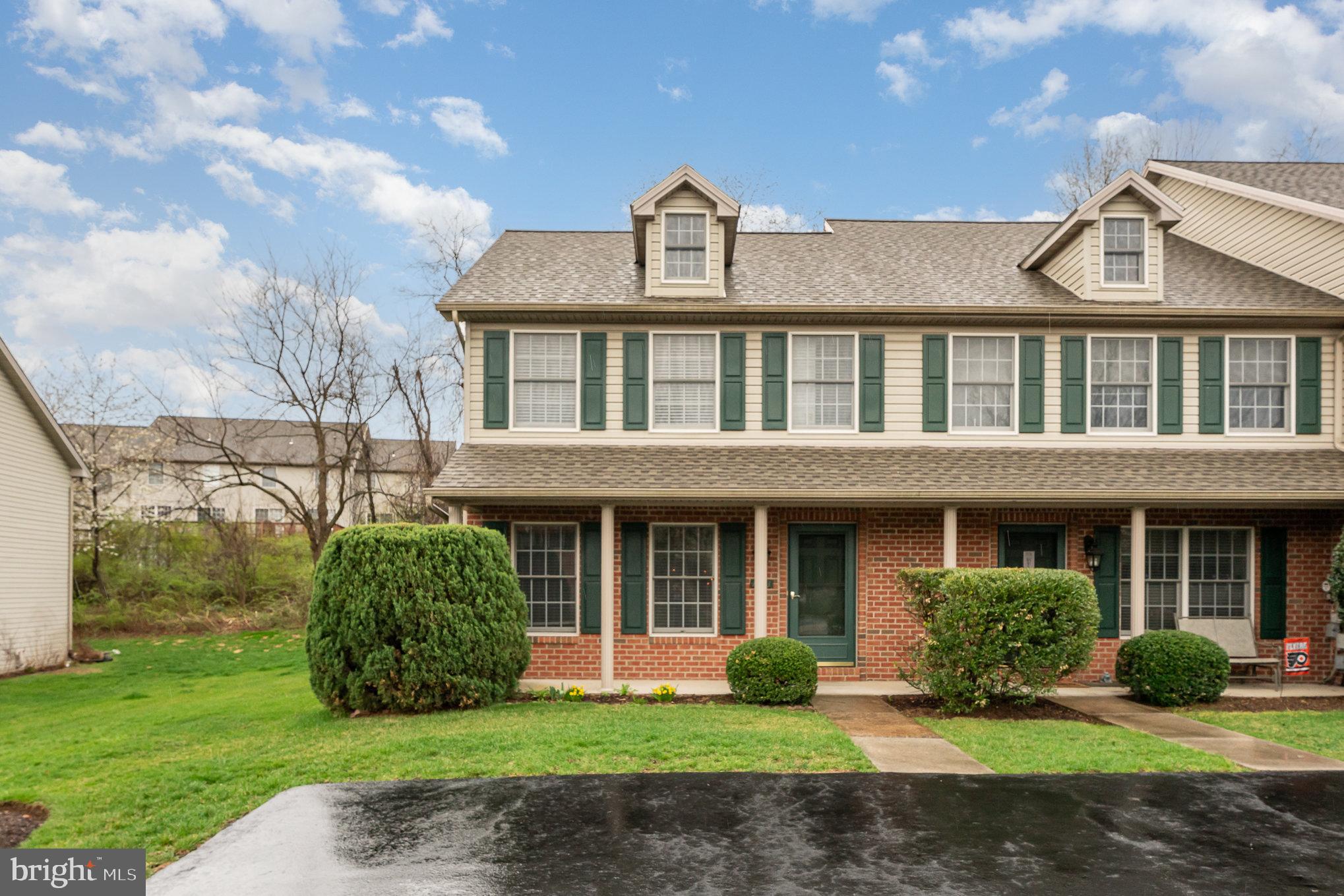 WHELAN CROSSING - Residential Lease