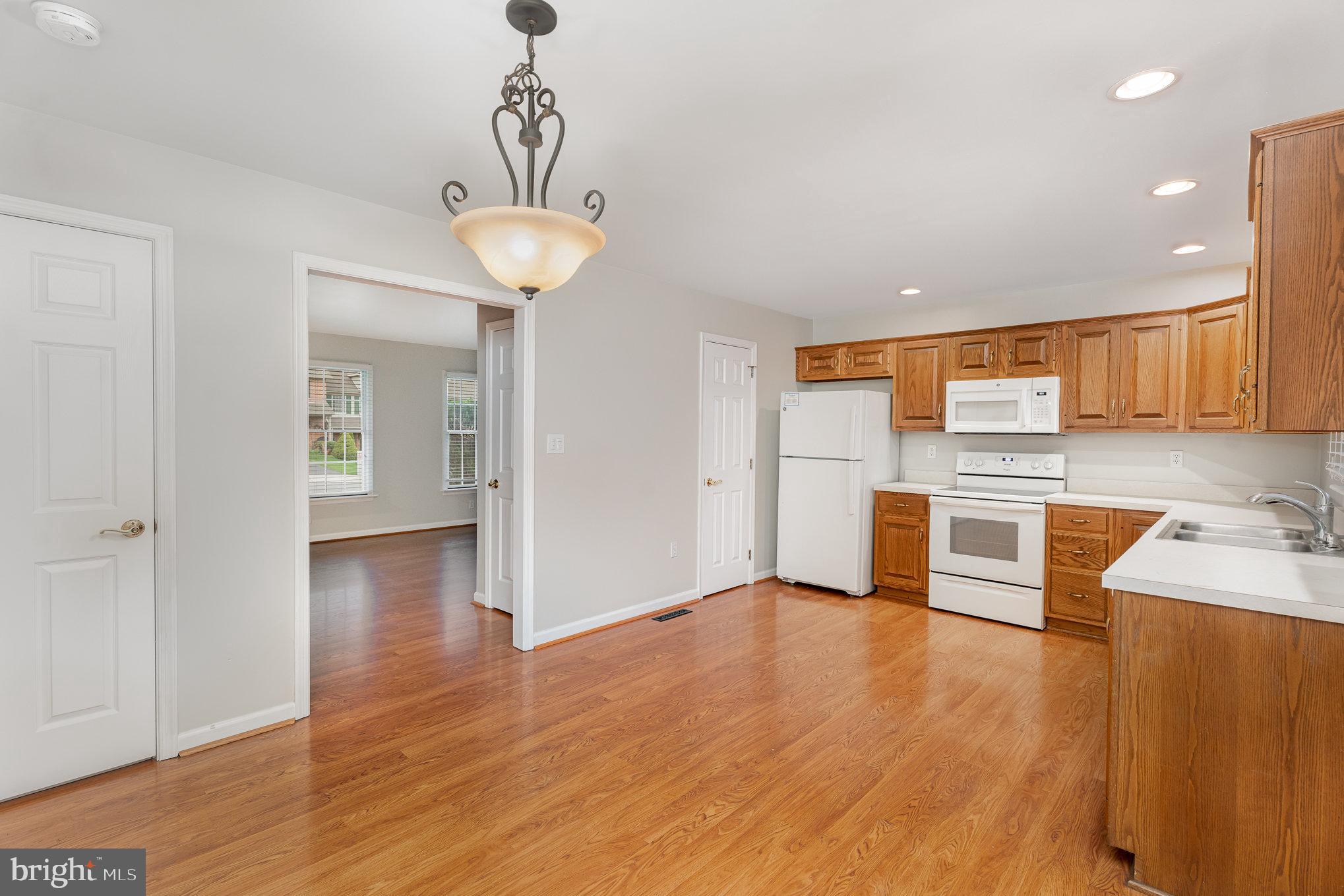 WHELAN CROSSING - Residential Lease