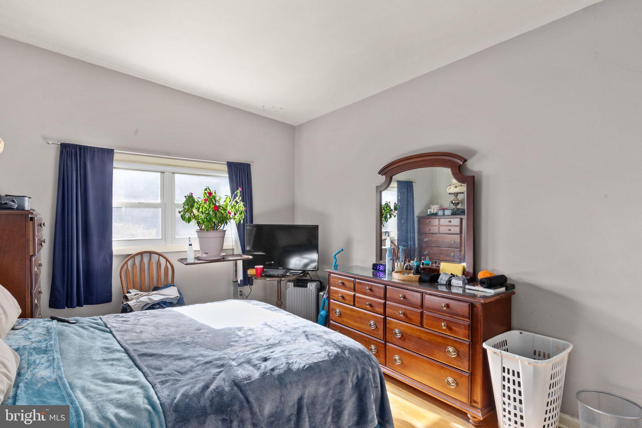 GLENMONT - Residential