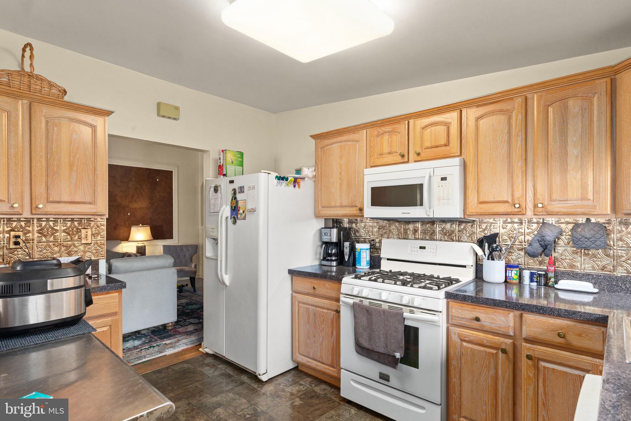 GLENMONT - Residential