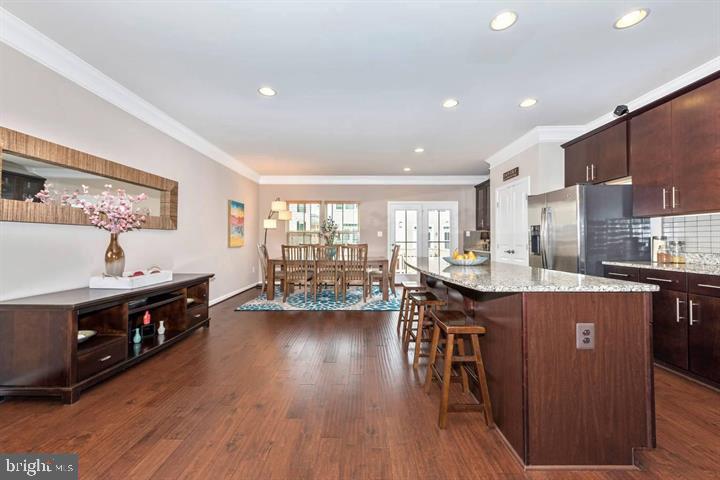 VILLAGES OF URBANA - Residential Lease