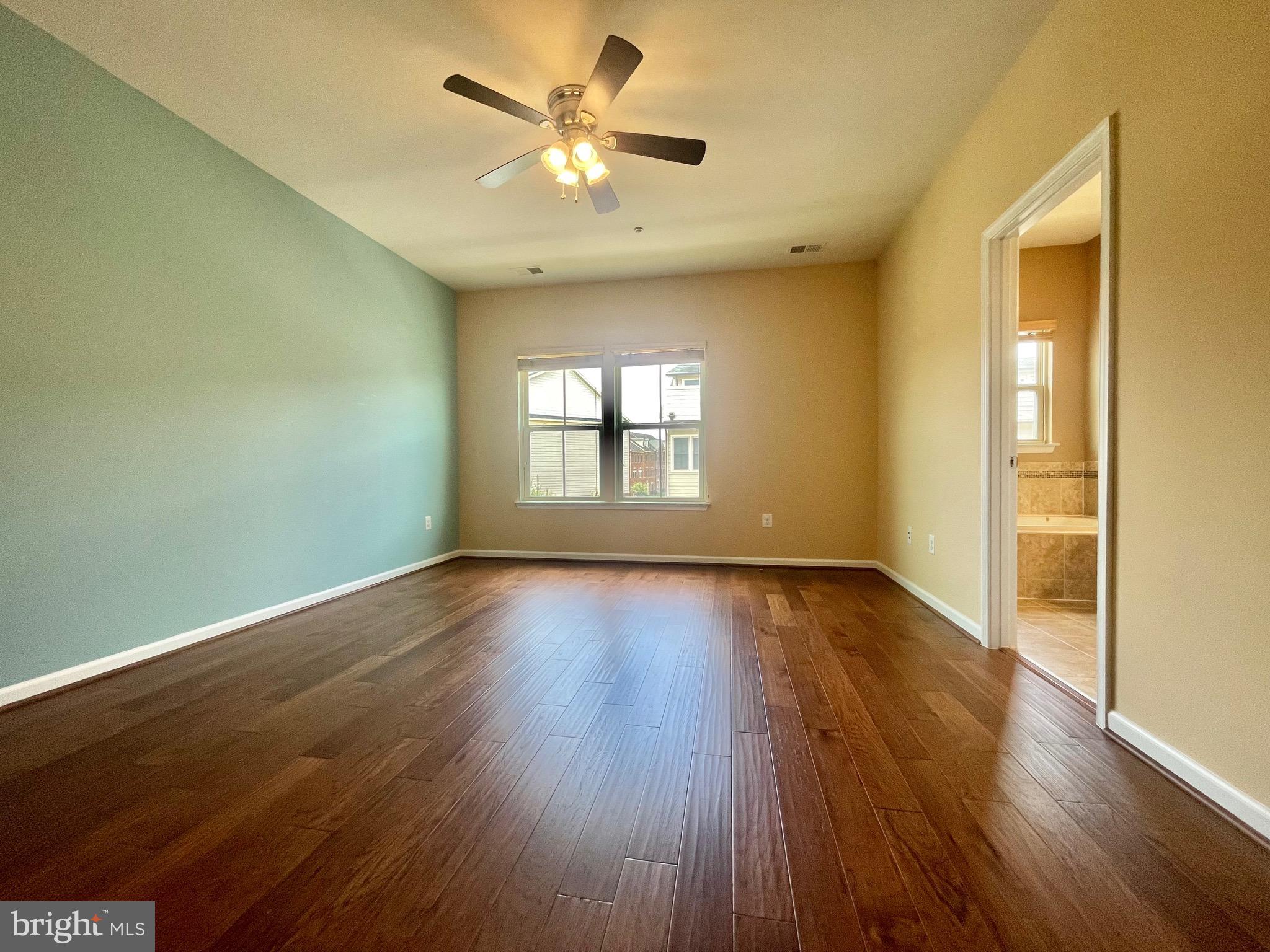 VILLAGES OF URBANA - Residential Lease