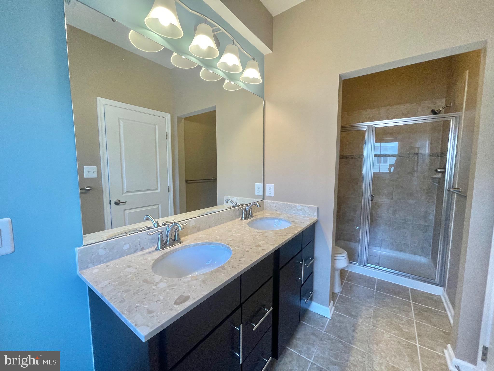 VILLAGES OF URBANA - Residential Lease