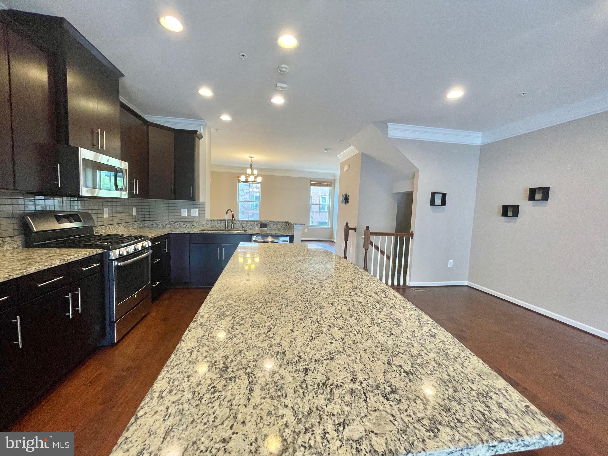 VILLAGES OF URBANA - Residential Lease