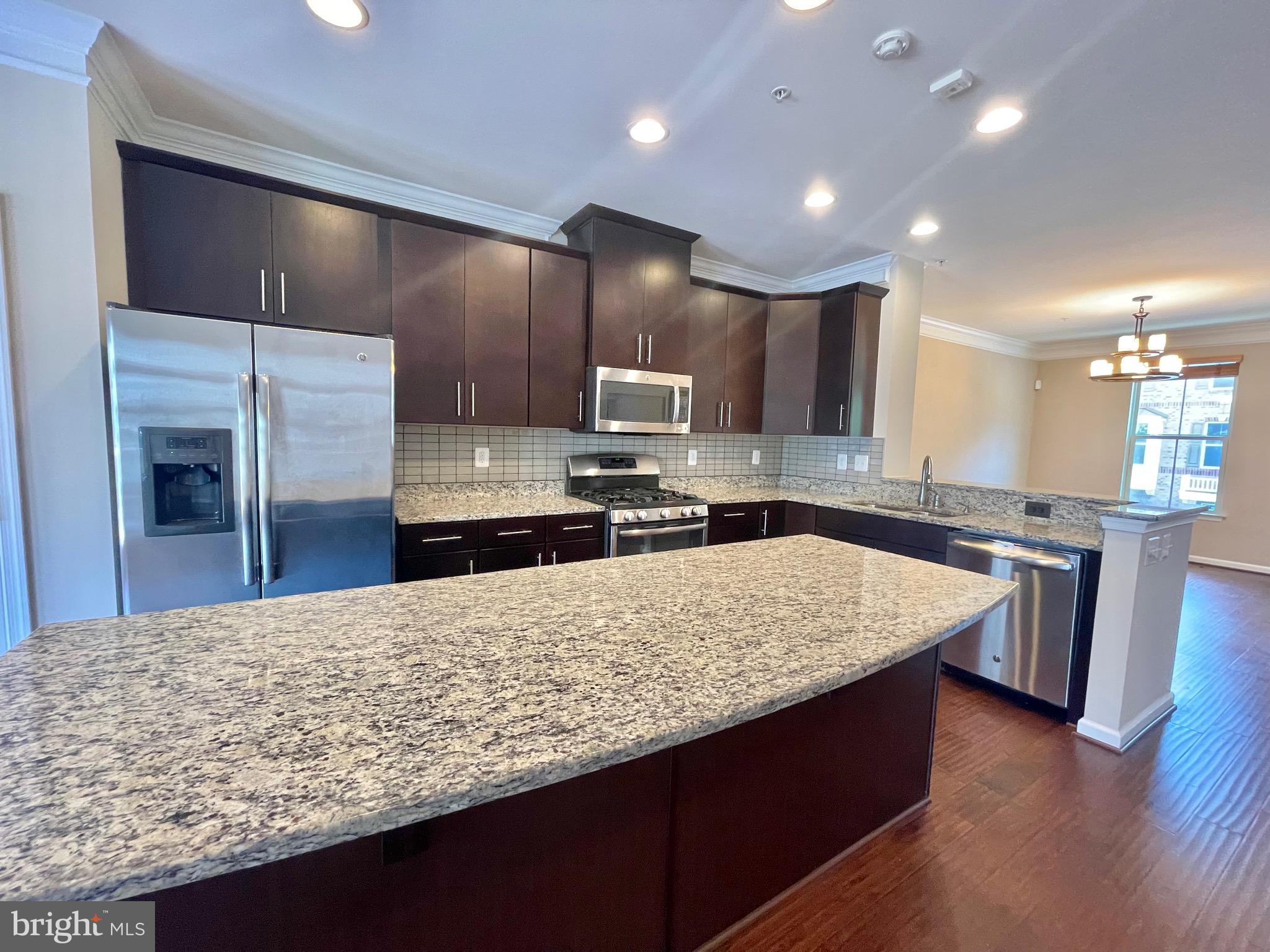 VILLAGES OF URBANA - Residential Lease