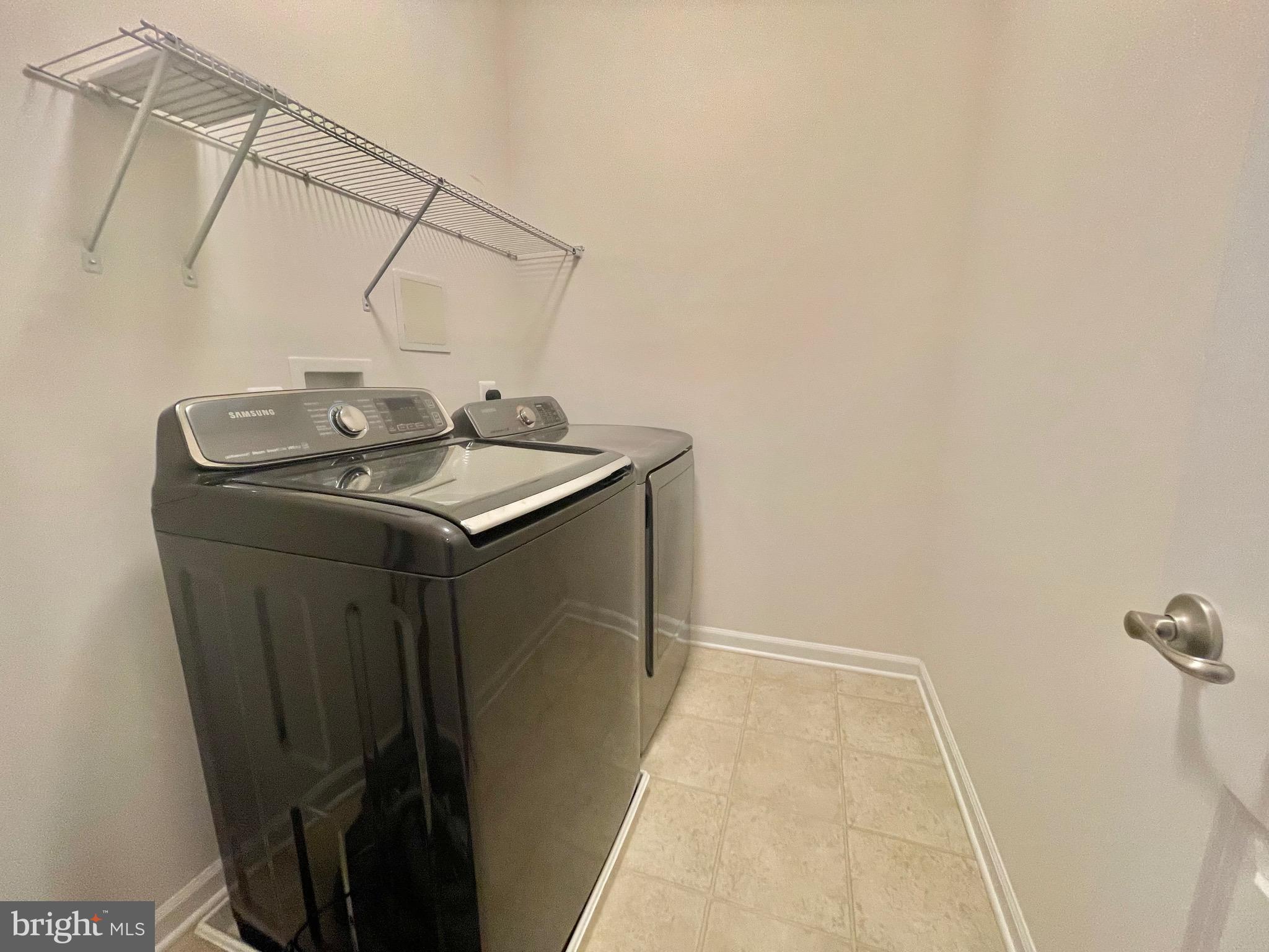 VILLAGES OF URBANA - Residential Lease